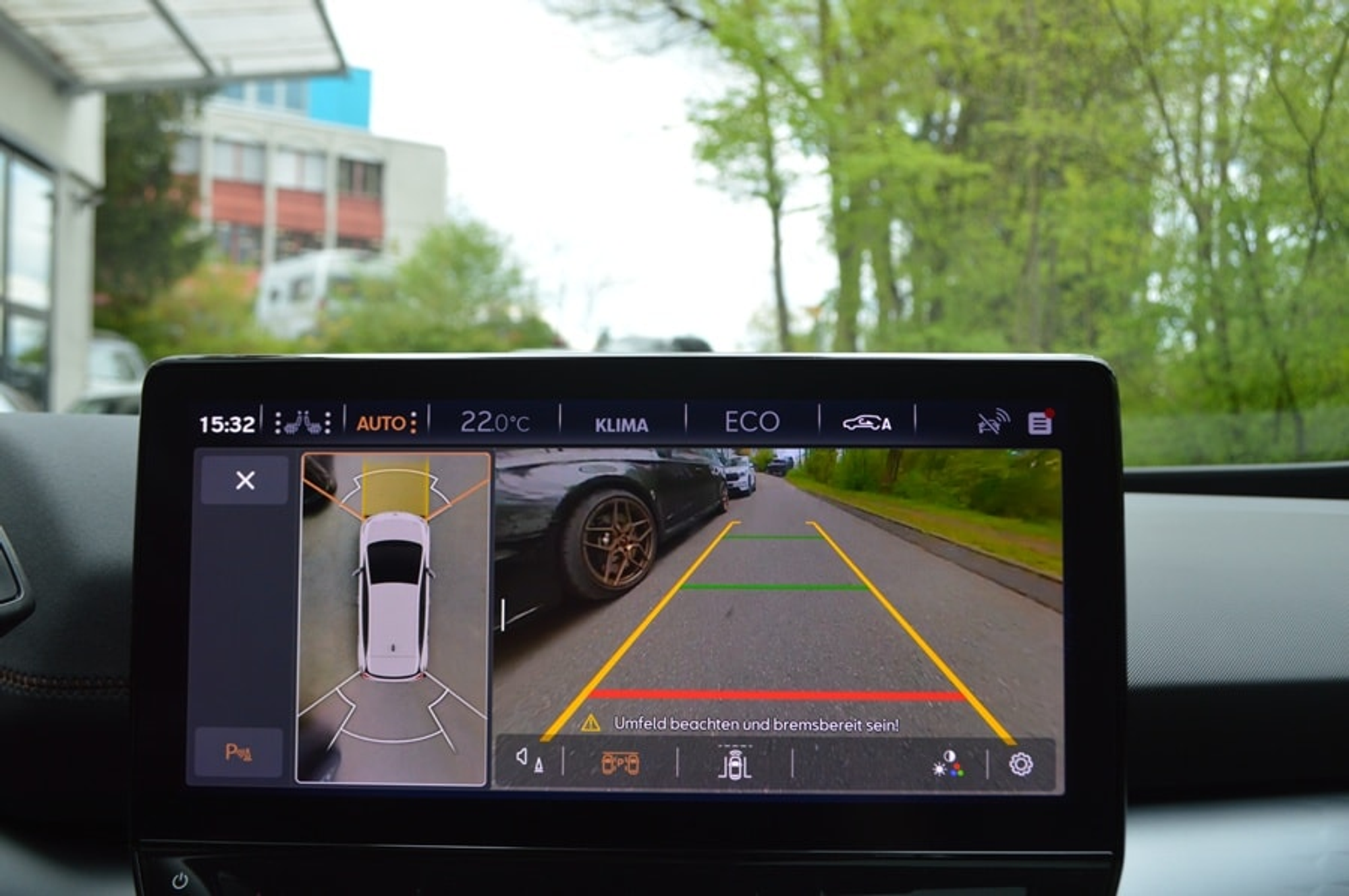 listing desktop thumbnail image 10