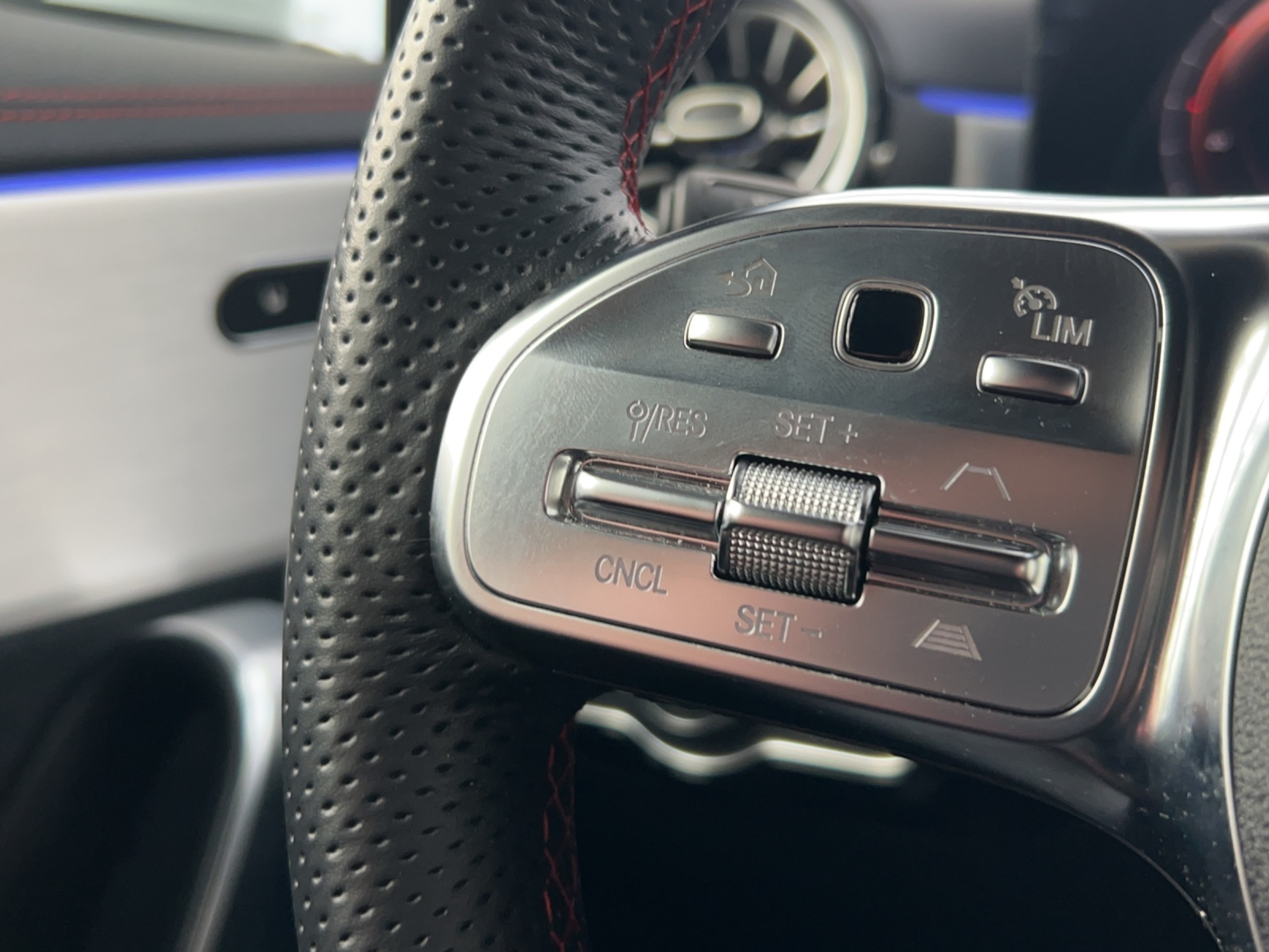 listing desktop thumbnail image 15