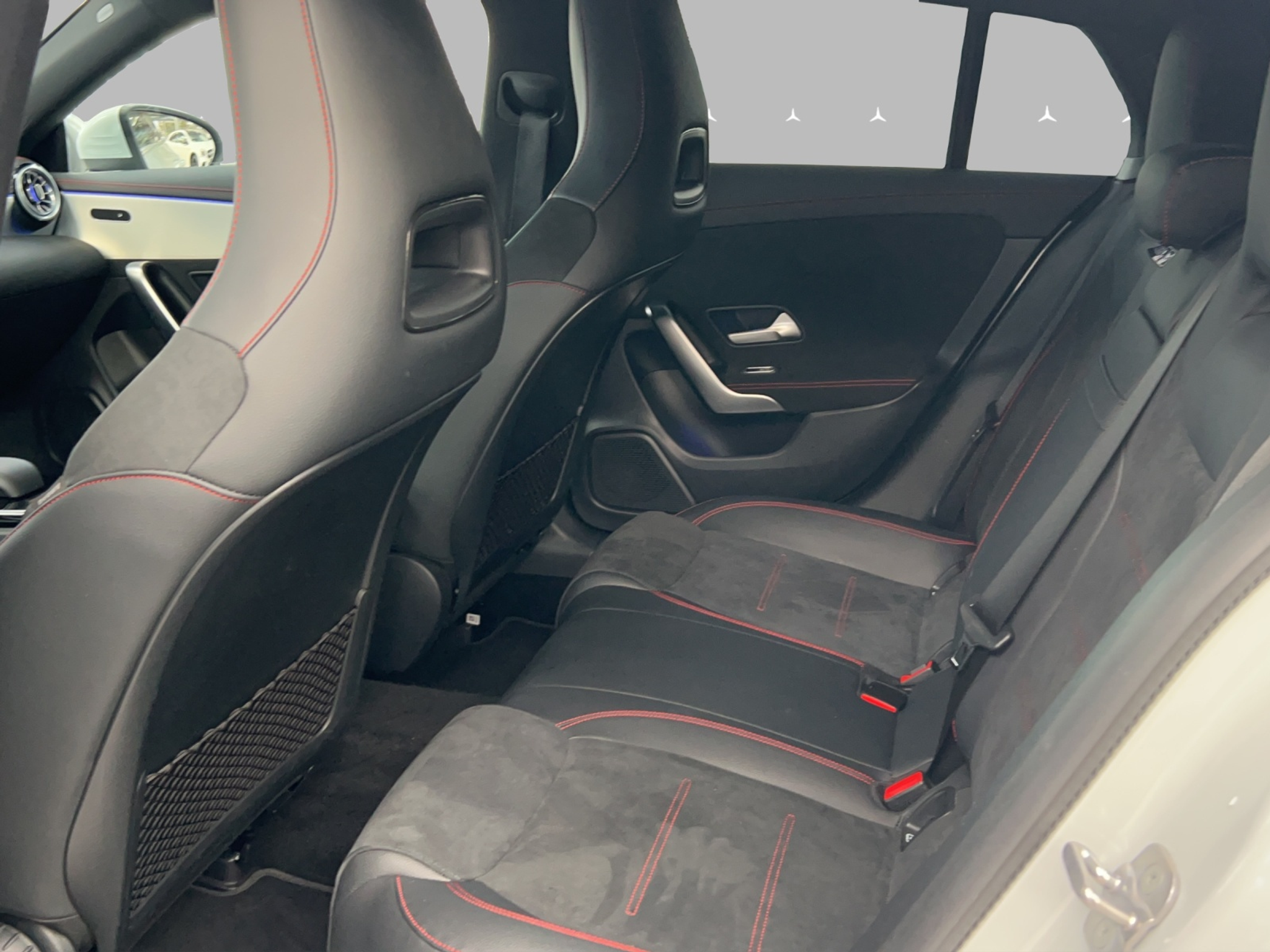 listing desktop thumbnail image 10