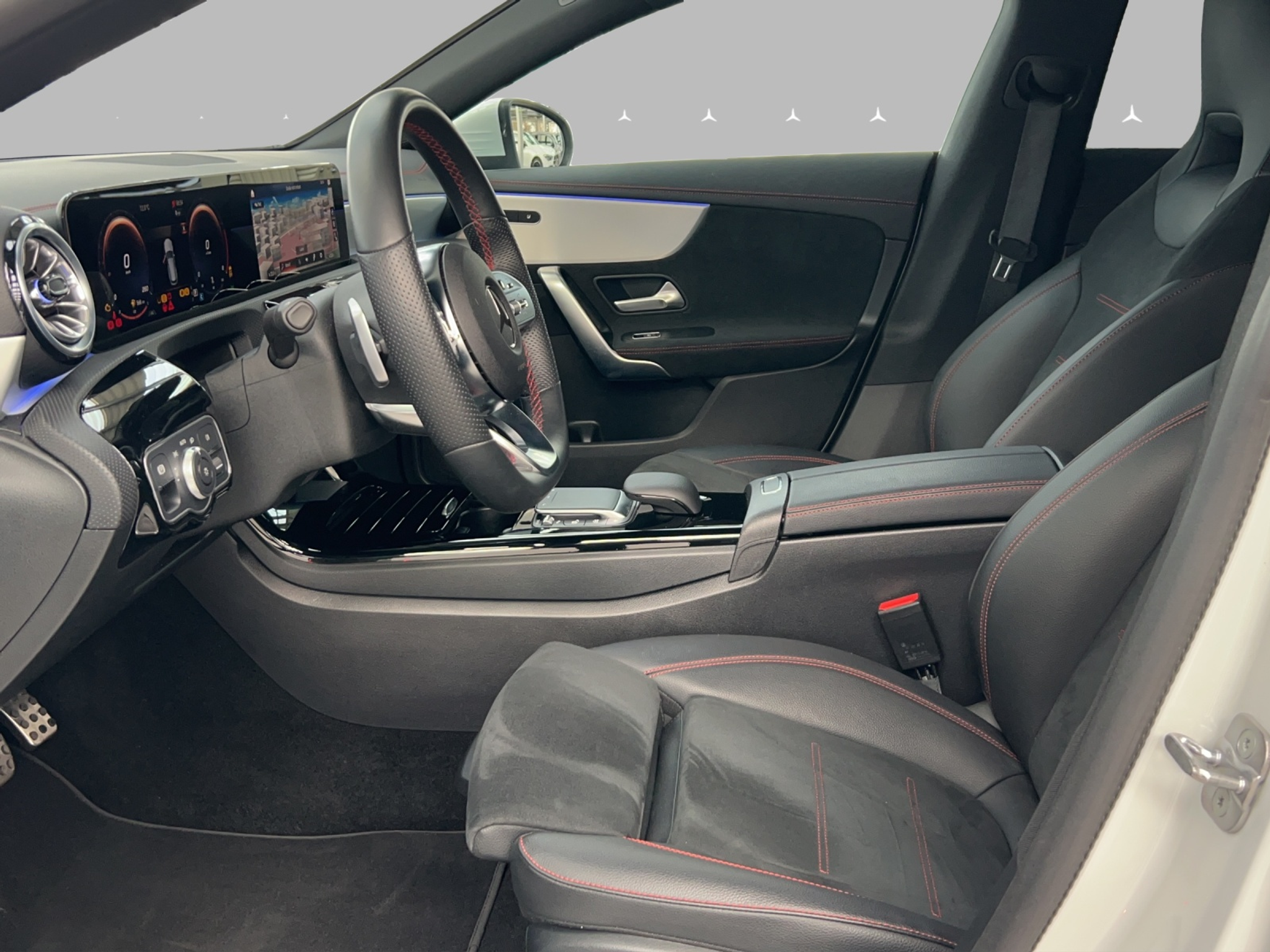 listing desktop thumbnail image 8