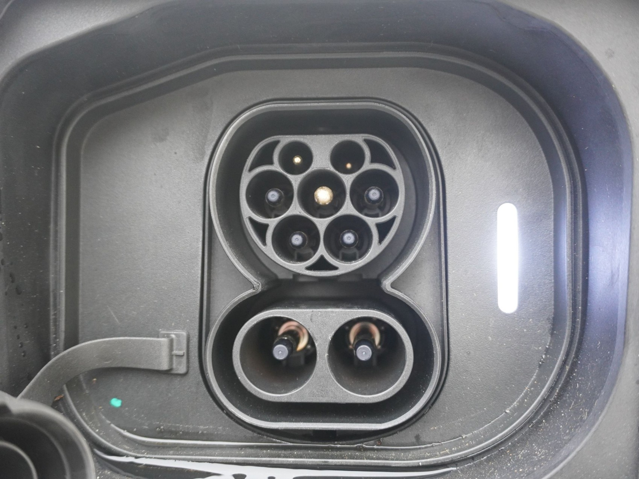 listing desktop thumbnail image 19