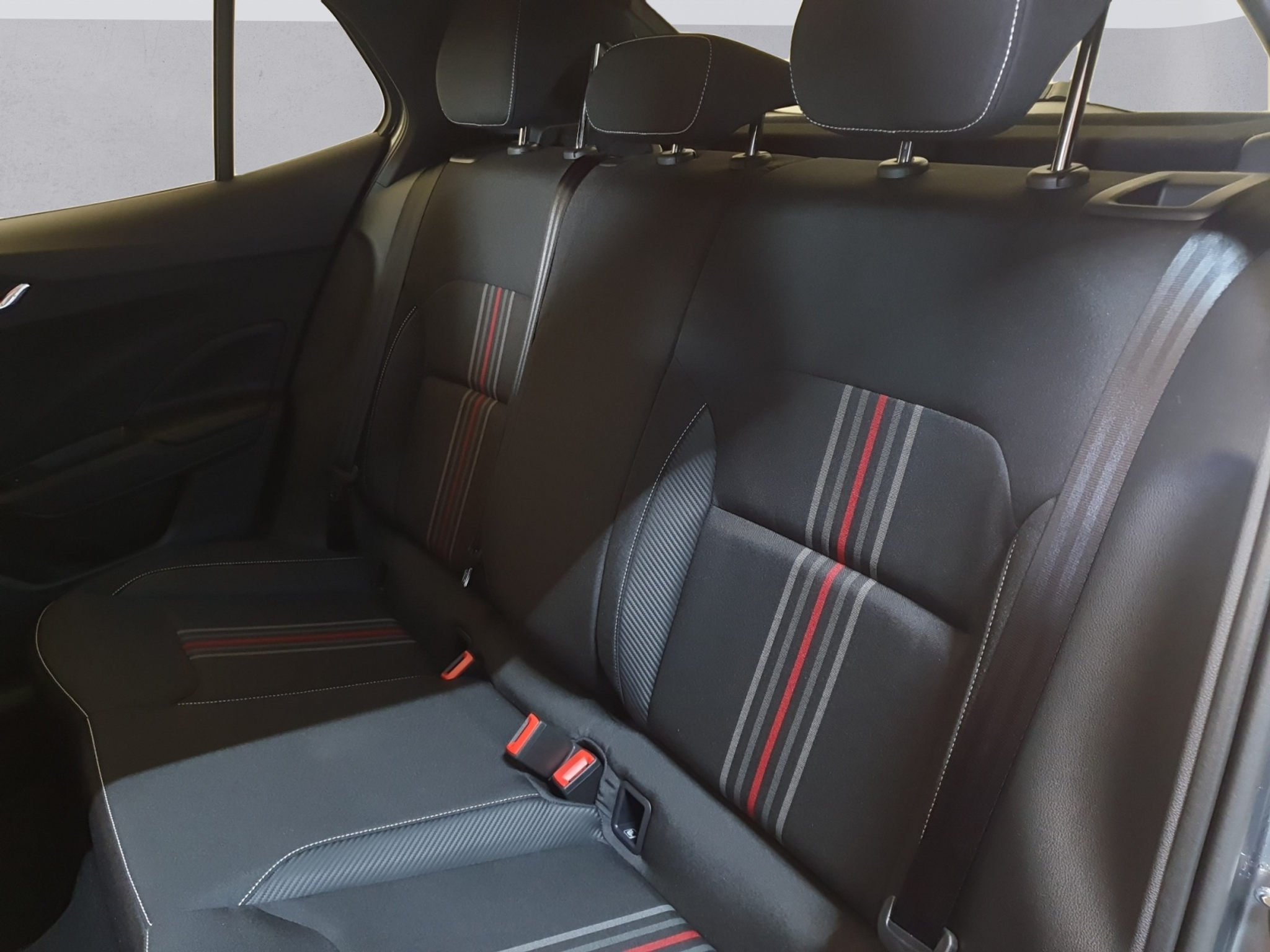 listing desktop thumbnail image 10