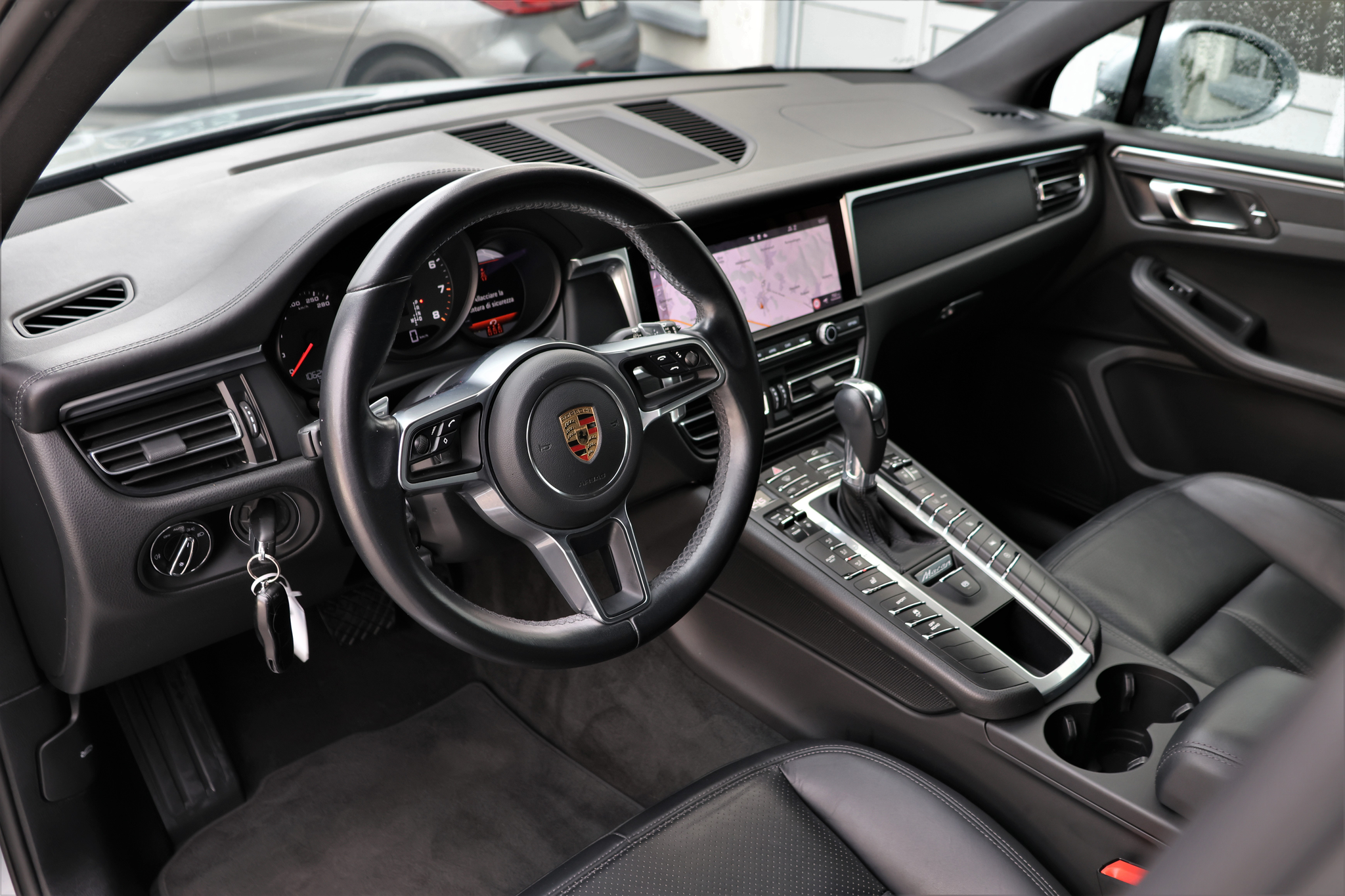 listing desktop thumbnail image 8