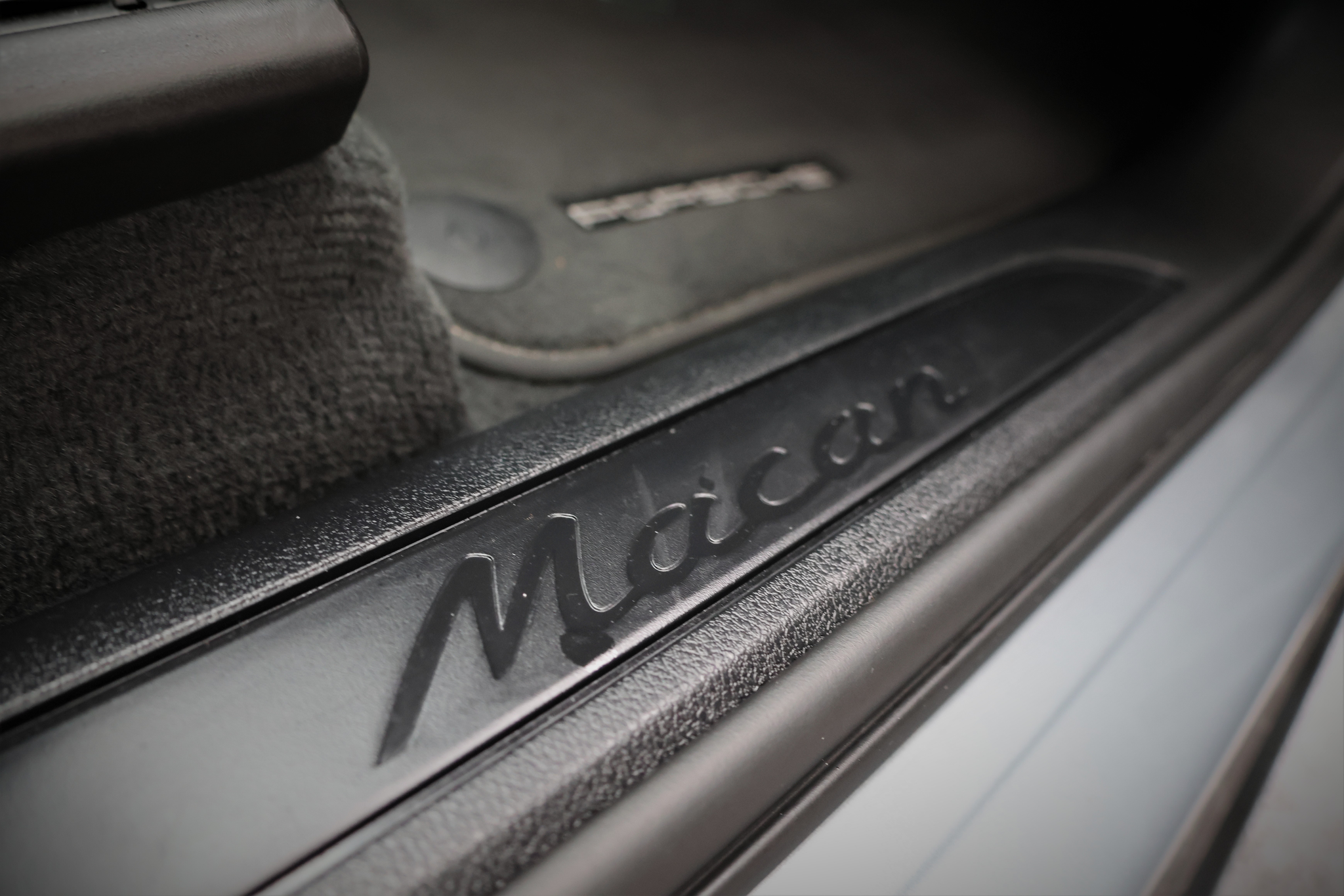 listing desktop thumbnail image 17