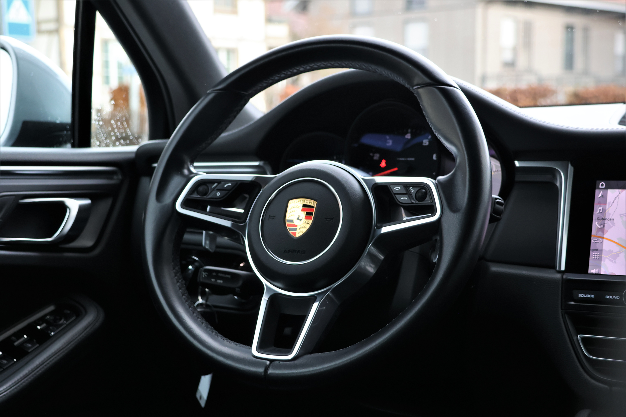 listing desktop thumbnail image 12