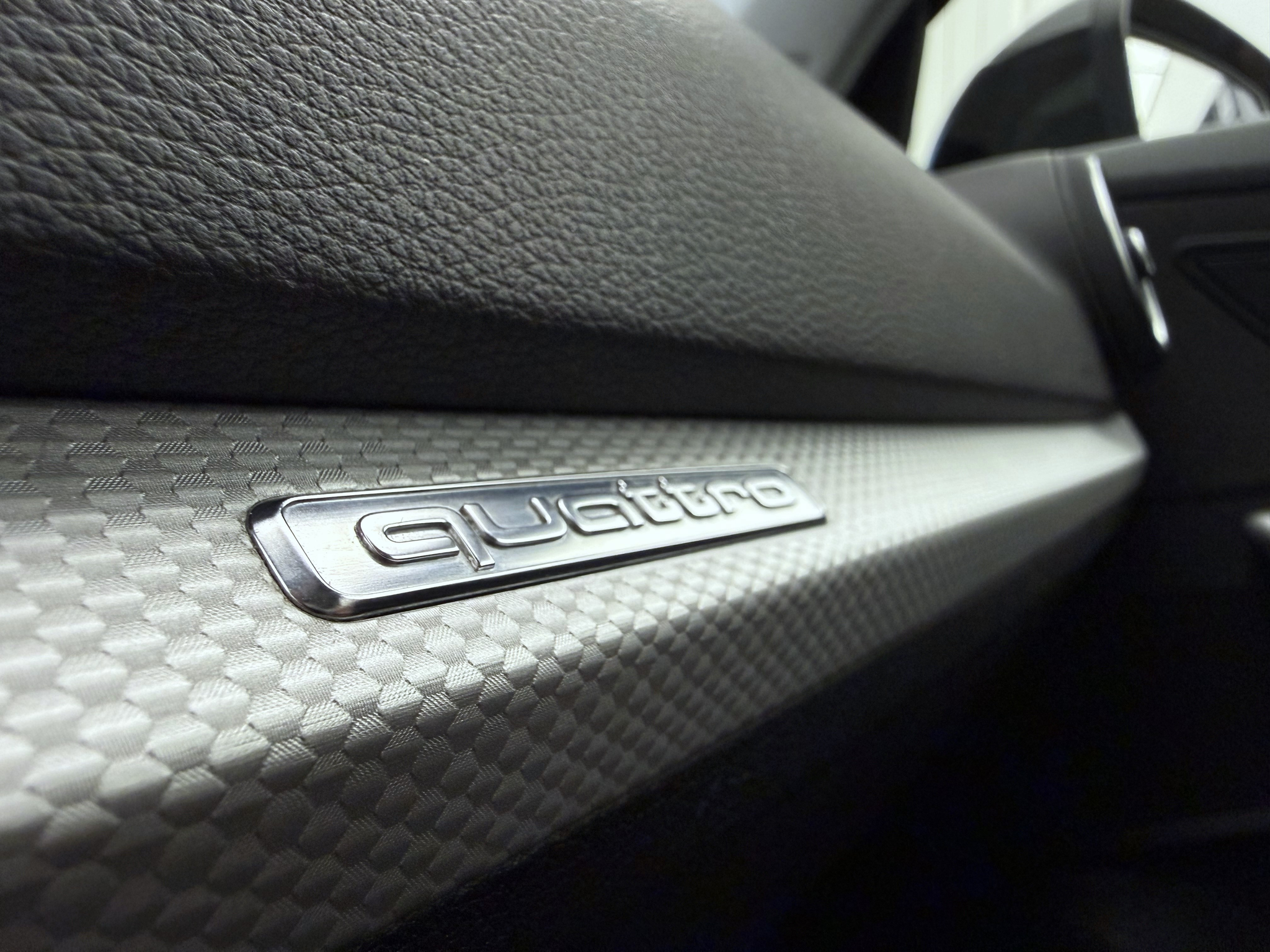 listing desktop thumbnail image 17