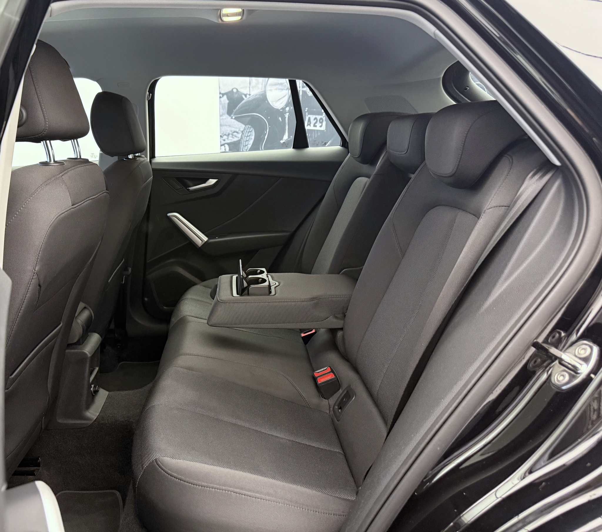 listing desktop thumbnail image 19