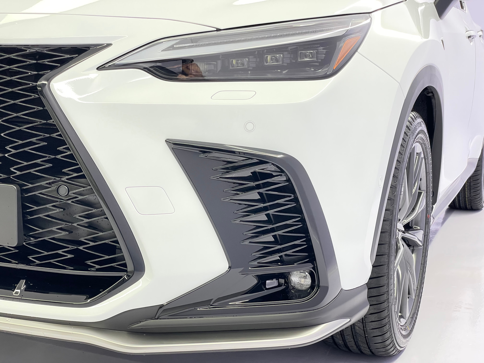 listing desktop thumbnail image 18