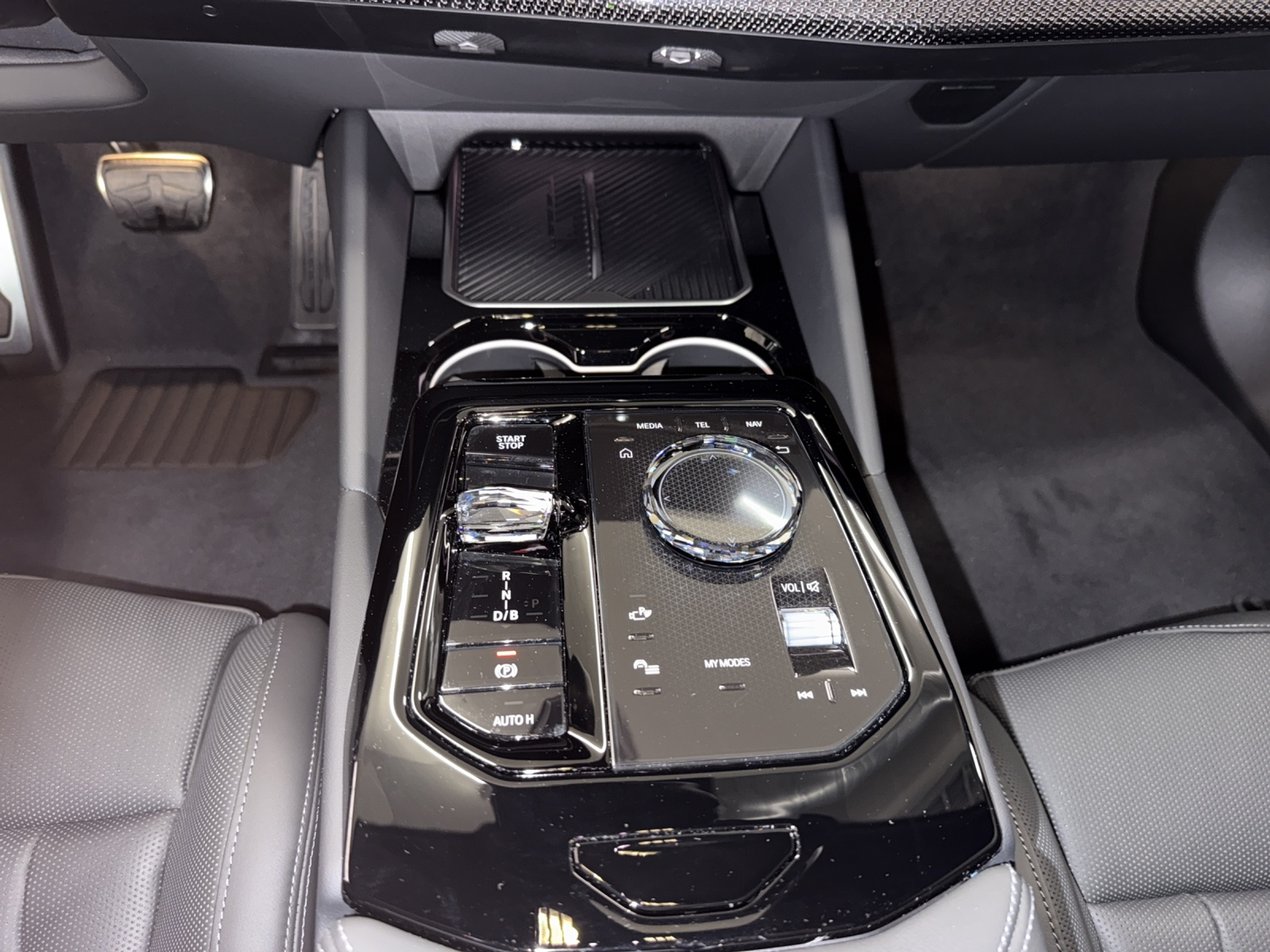 listing desktop thumbnail image 13