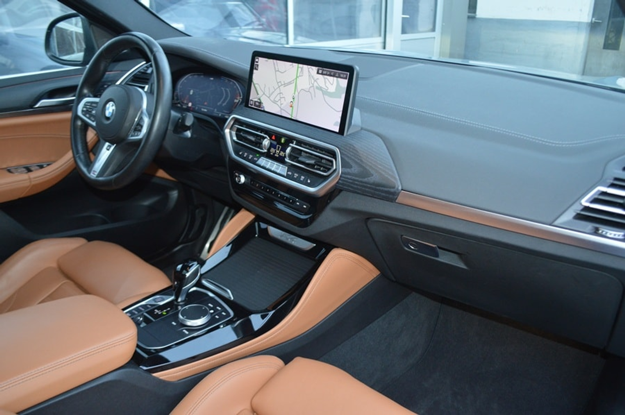 listing desktop thumbnail image 9