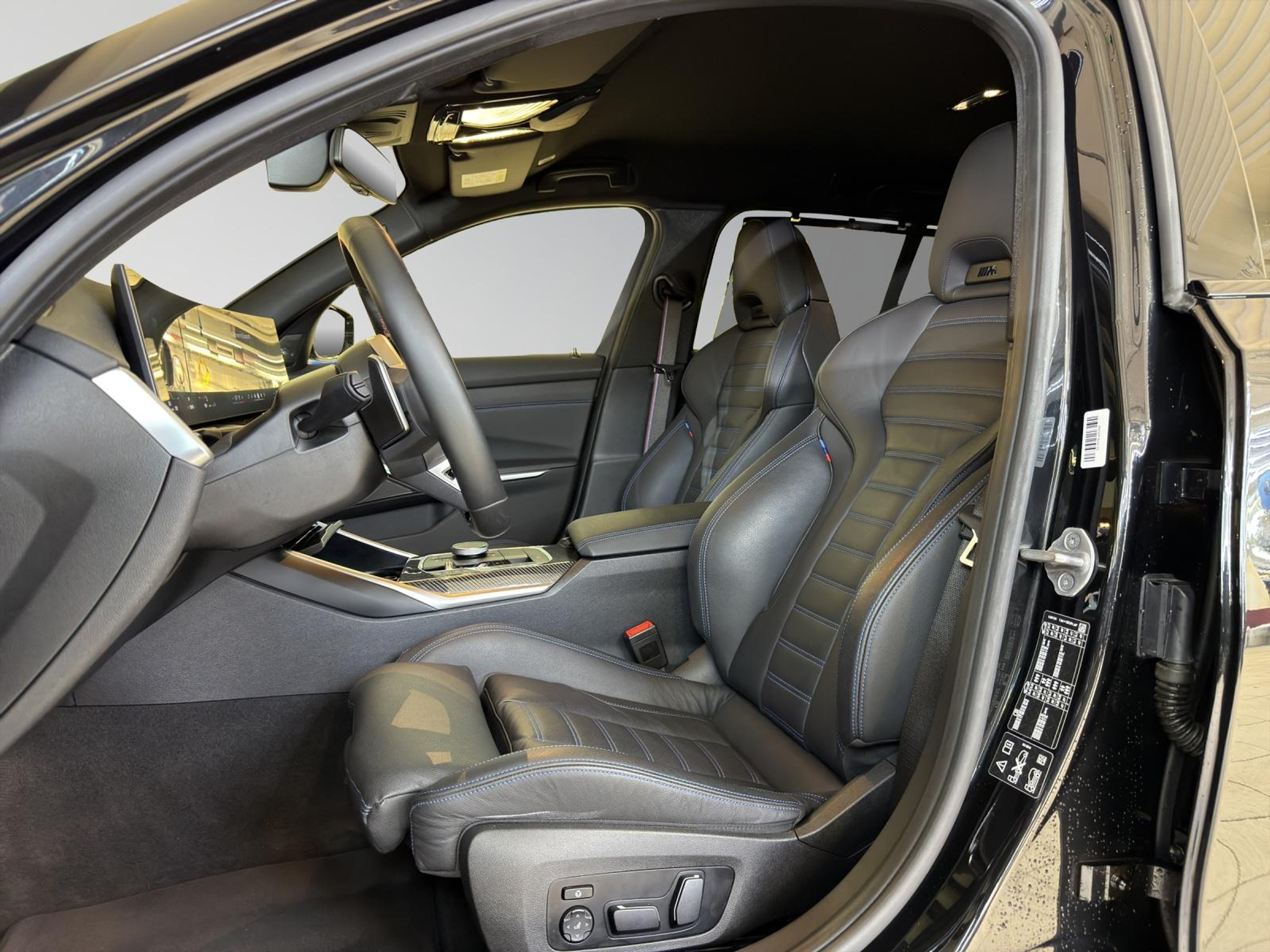 listing desktop thumbnail image 14