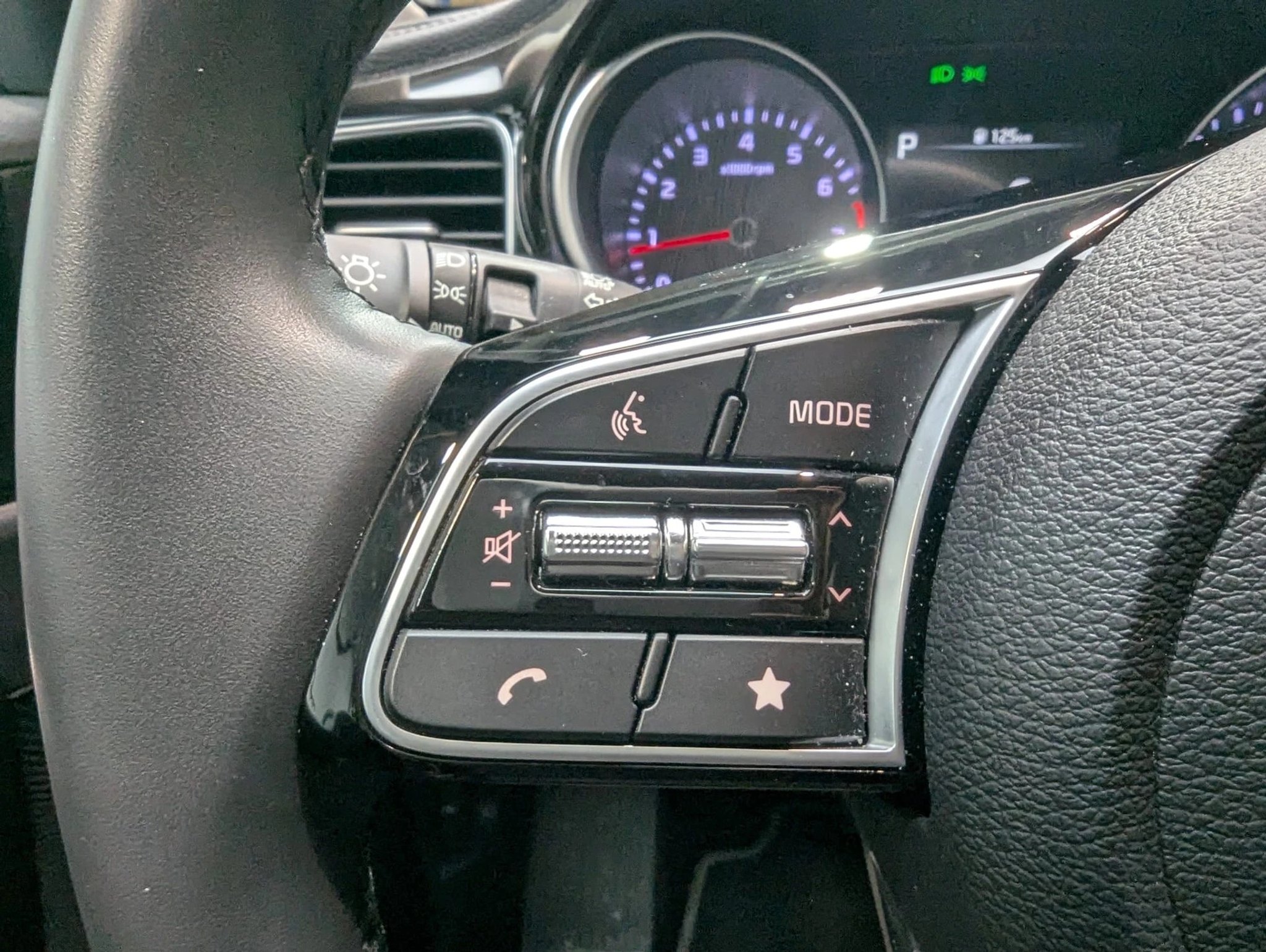 listing desktop thumbnail image 14