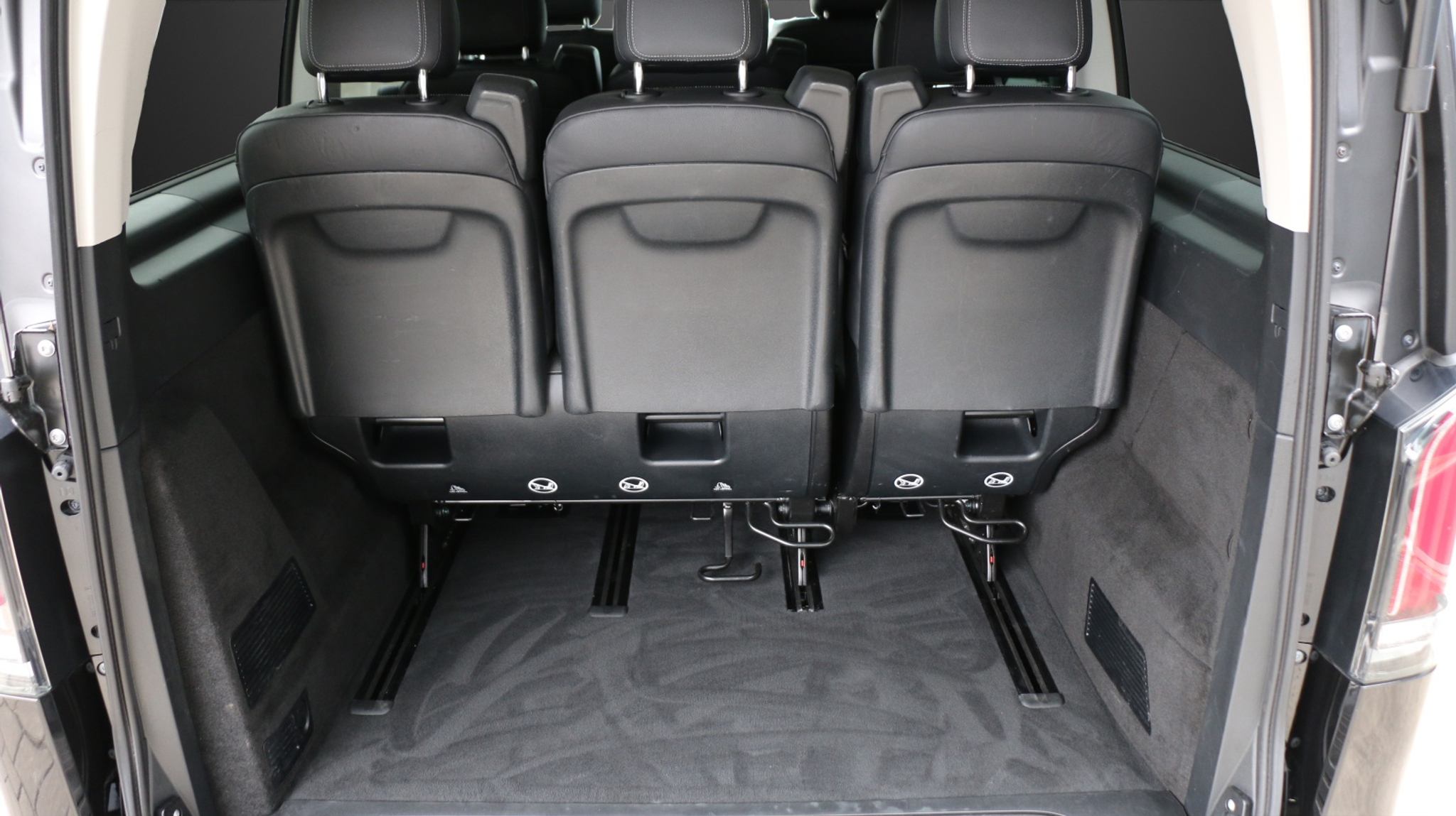 listing desktop thumbnail image 11