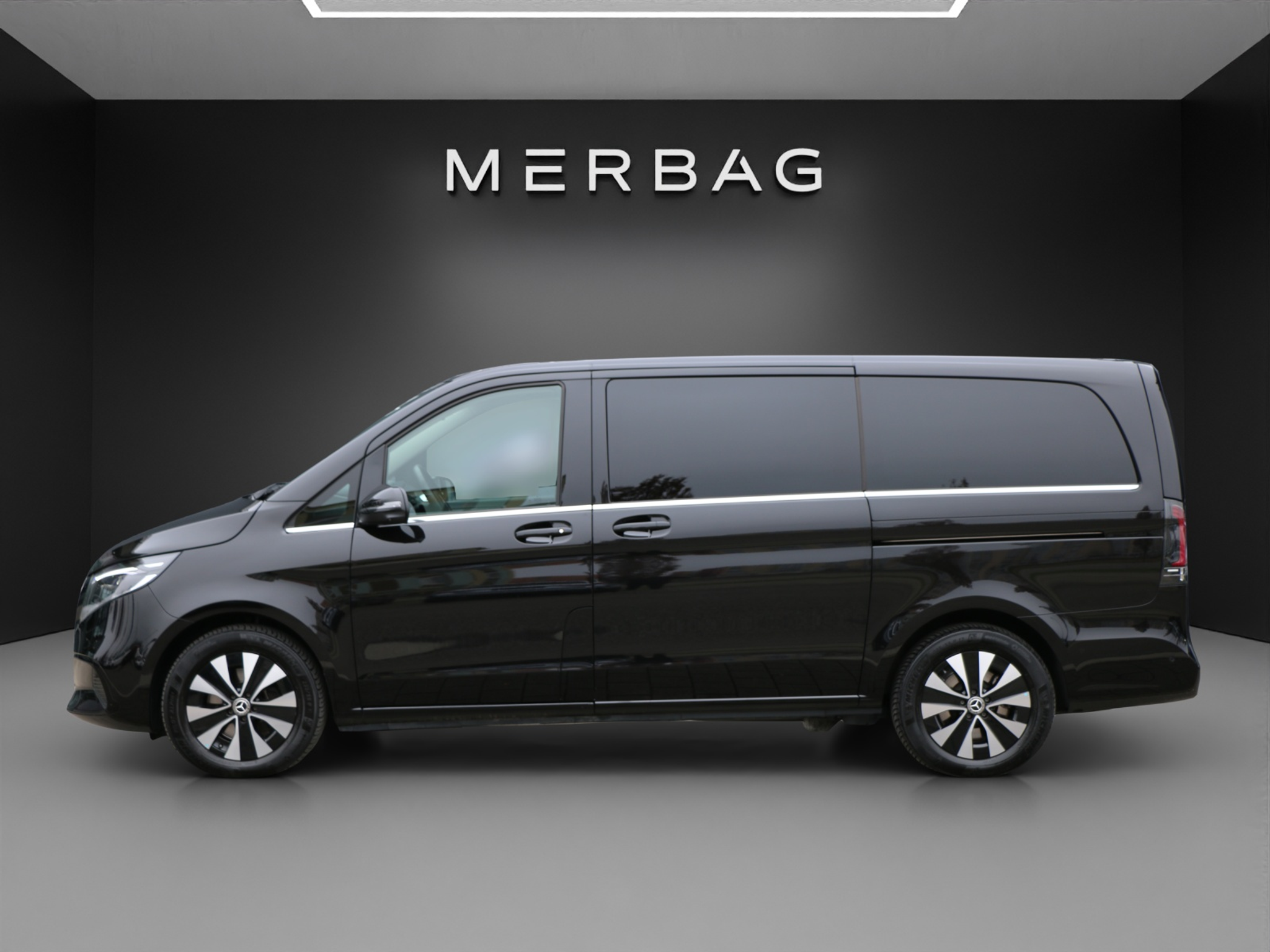 listing desktop thumbnail image 1