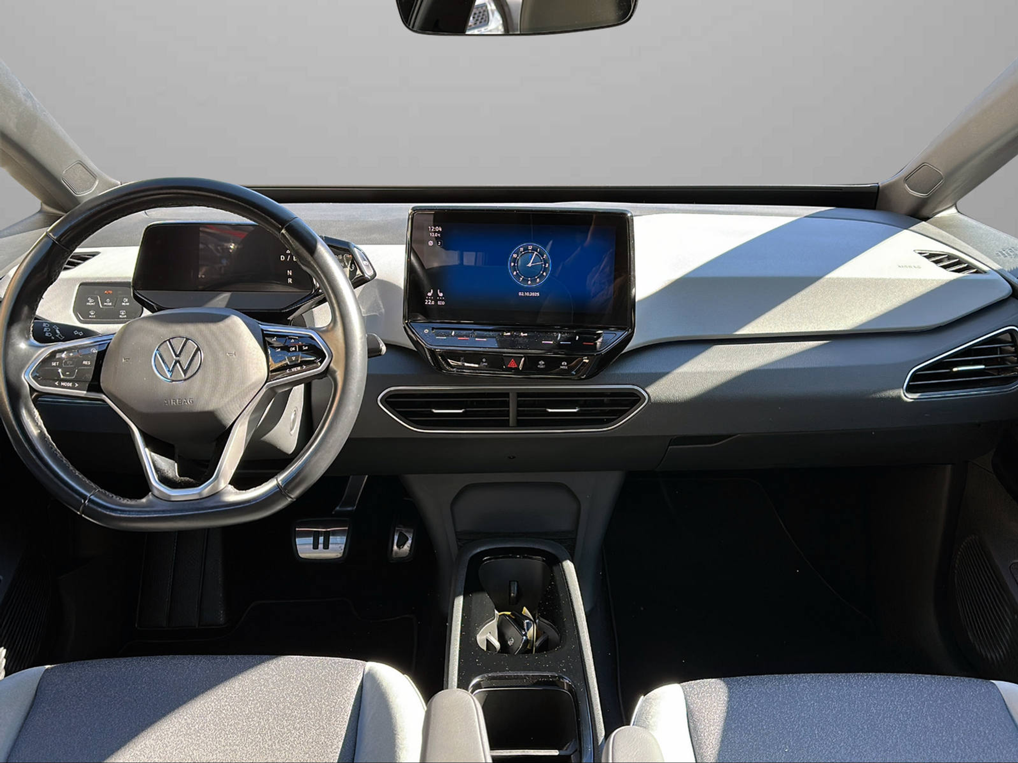 listing desktop thumbnail image 12