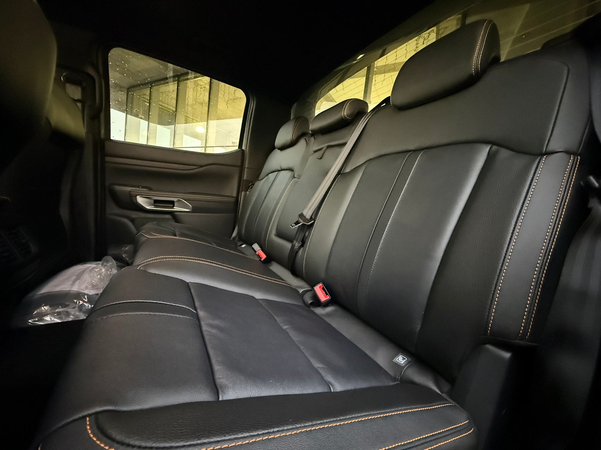 listing desktop thumbnail image 7