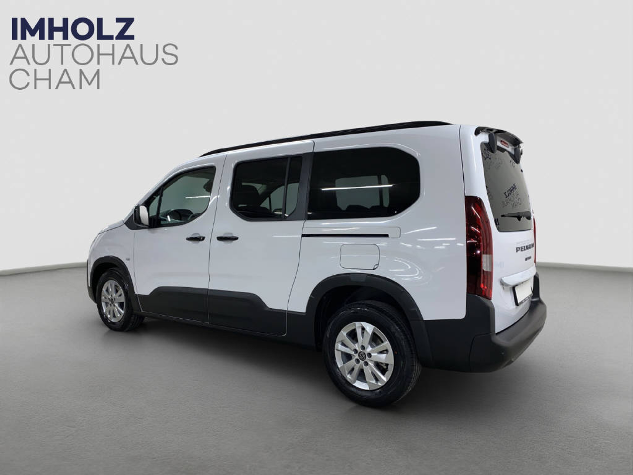 listing desktop thumbnail image 2