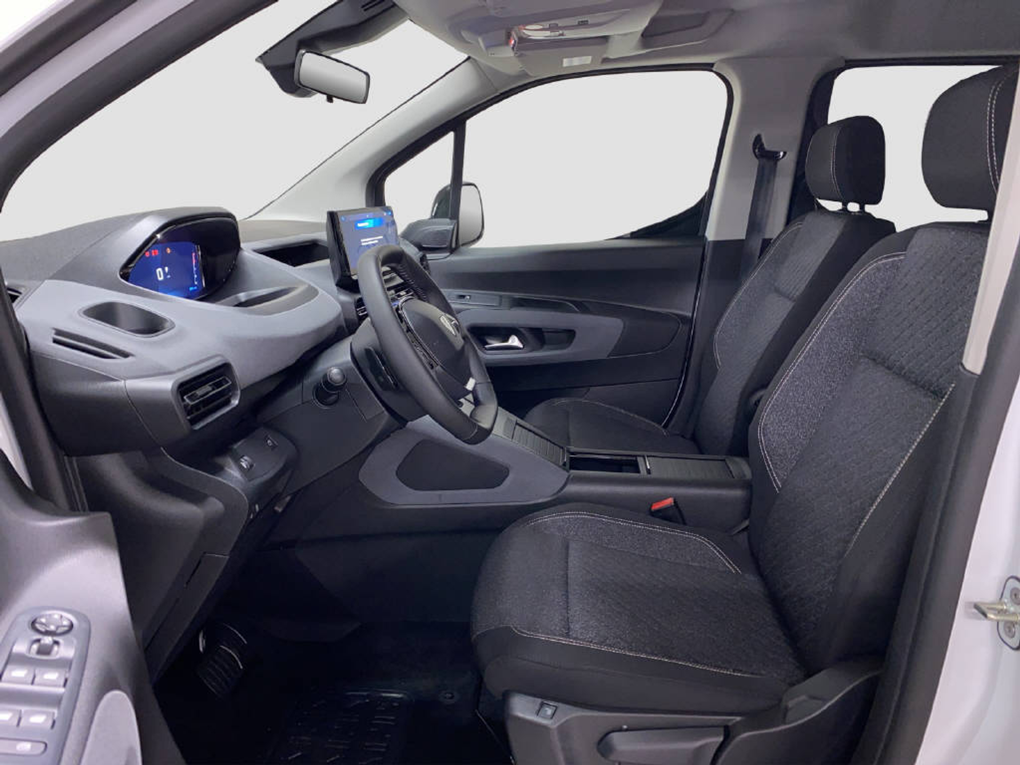 listing desktop thumbnail image 5