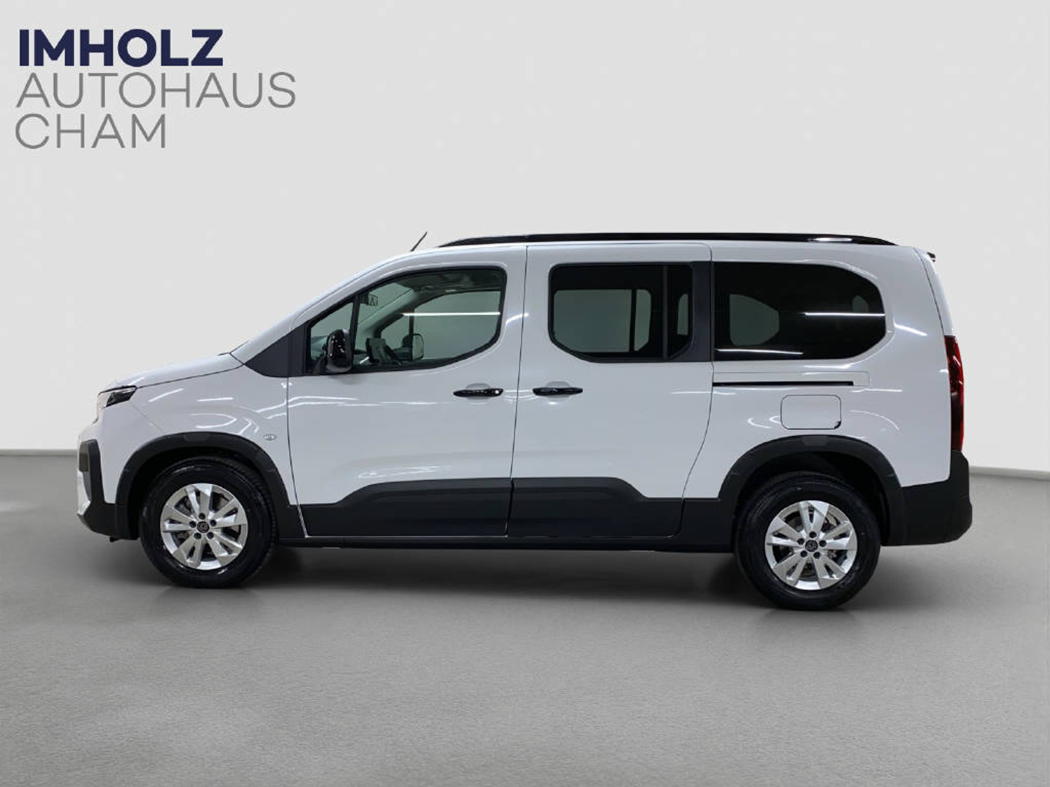 listing desktop thumbnail image 1