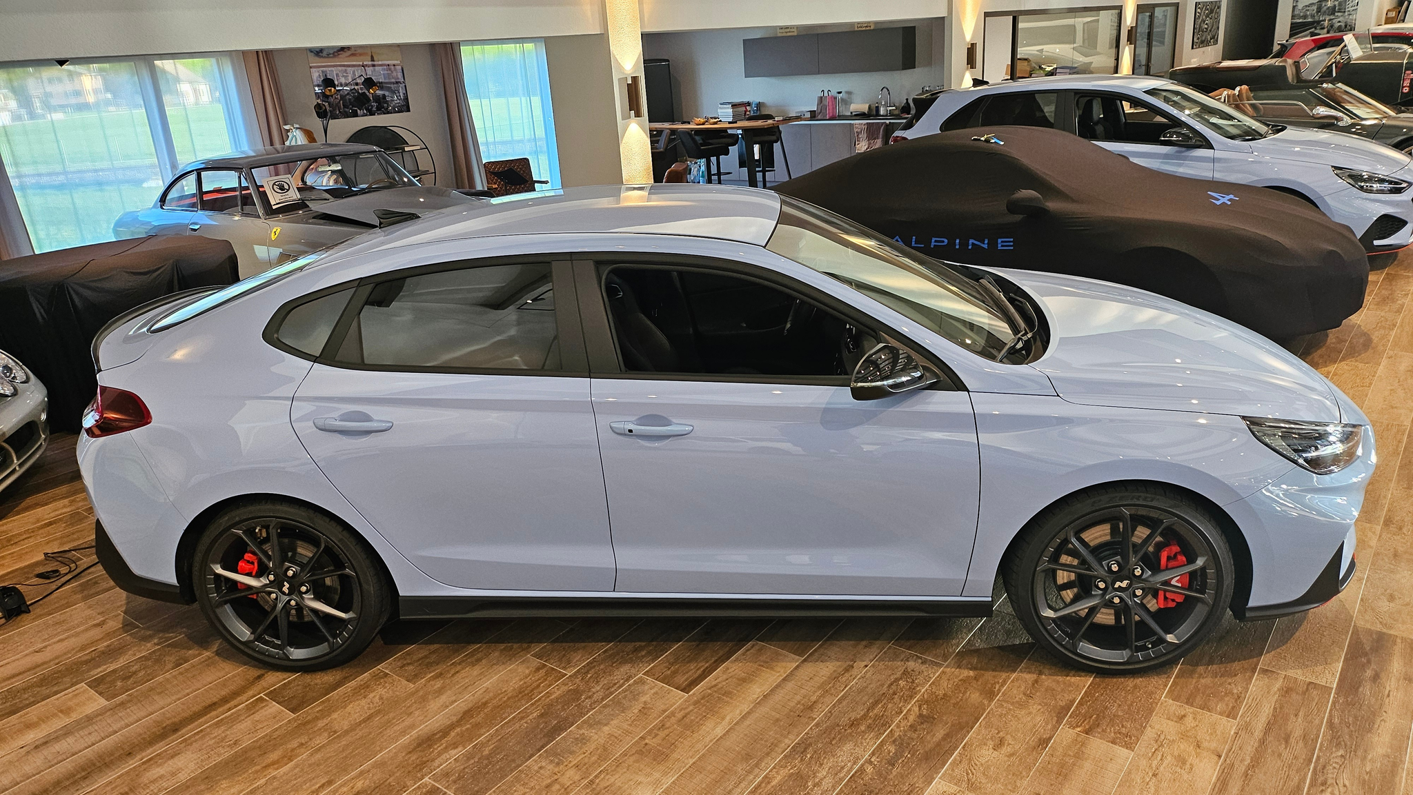 listing desktop thumbnail image 7