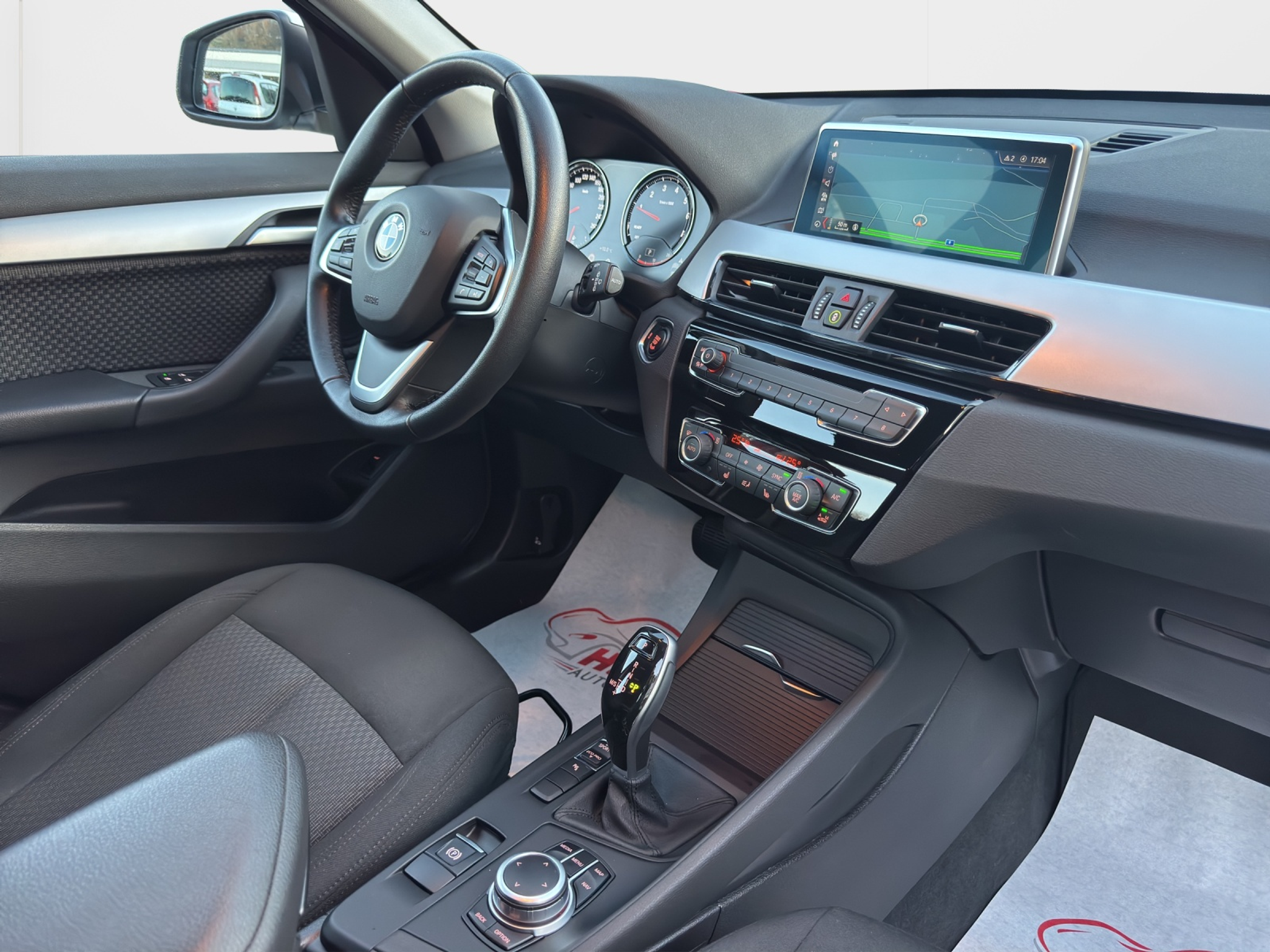 listing desktop thumbnail image 12