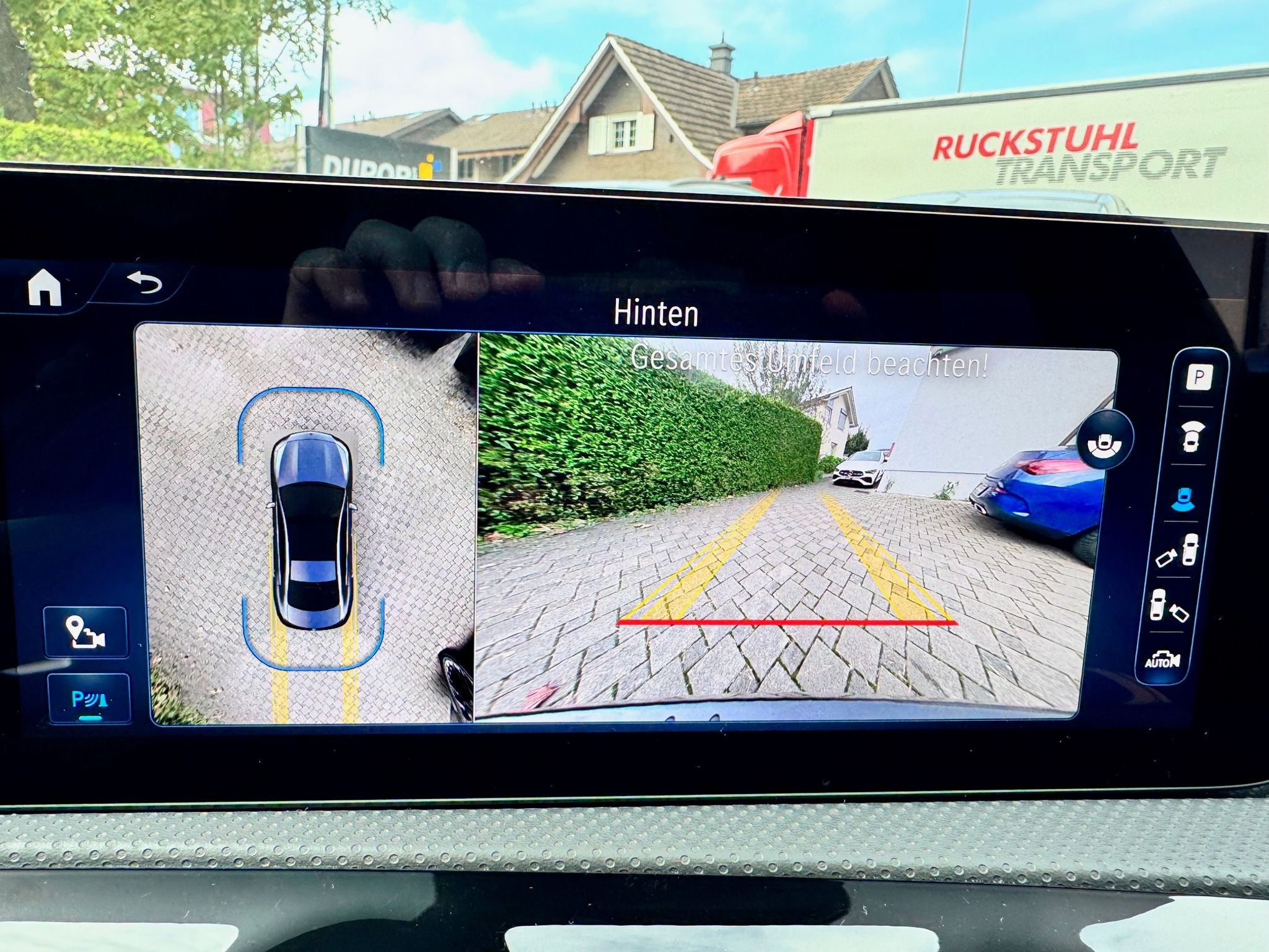 listing desktop thumbnail image 11