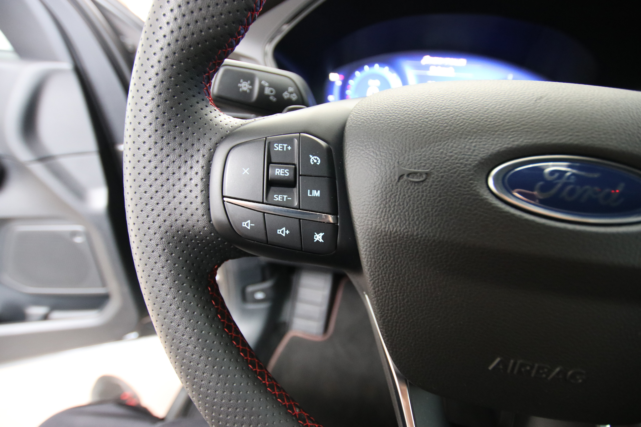 listing desktop thumbnail image 25