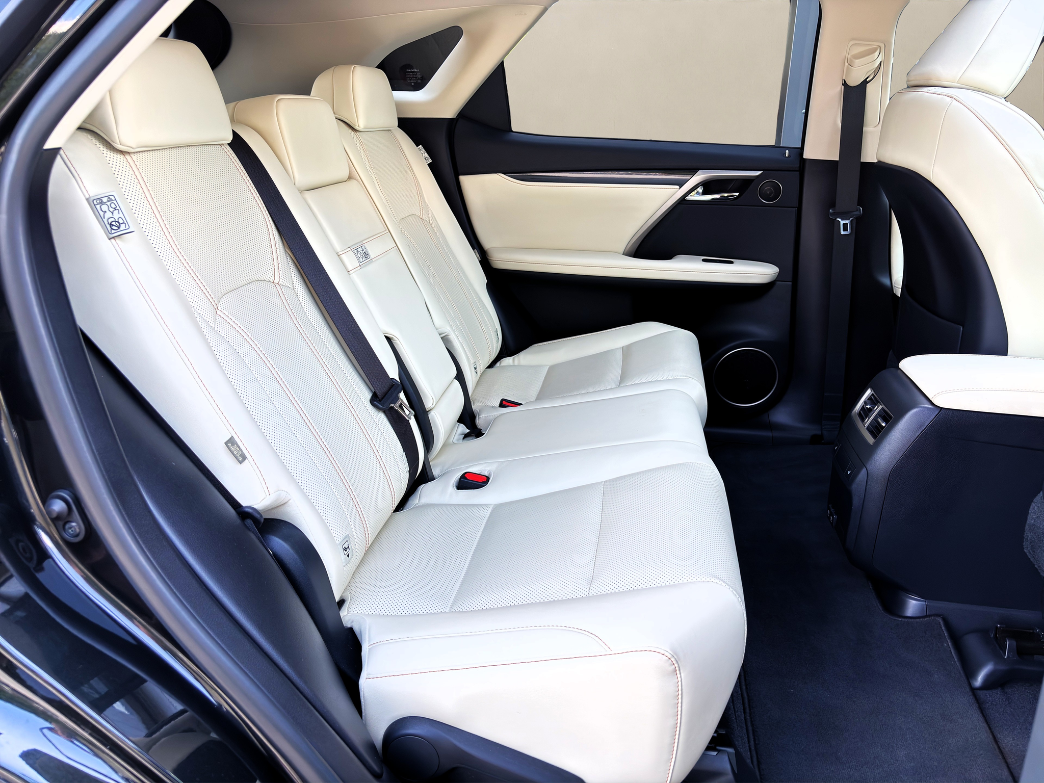 listing desktop thumbnail image 14