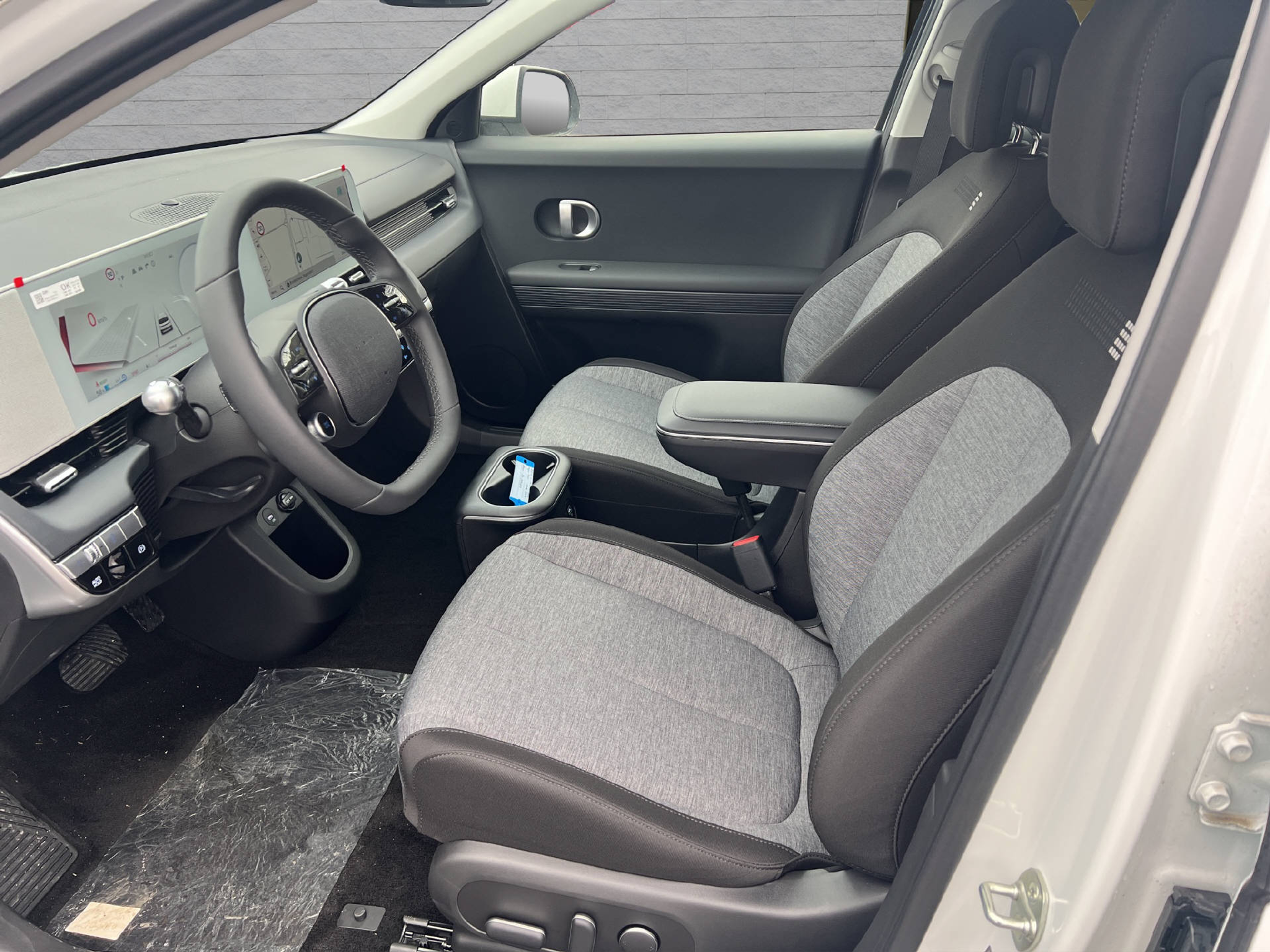 listing desktop thumbnail image 7