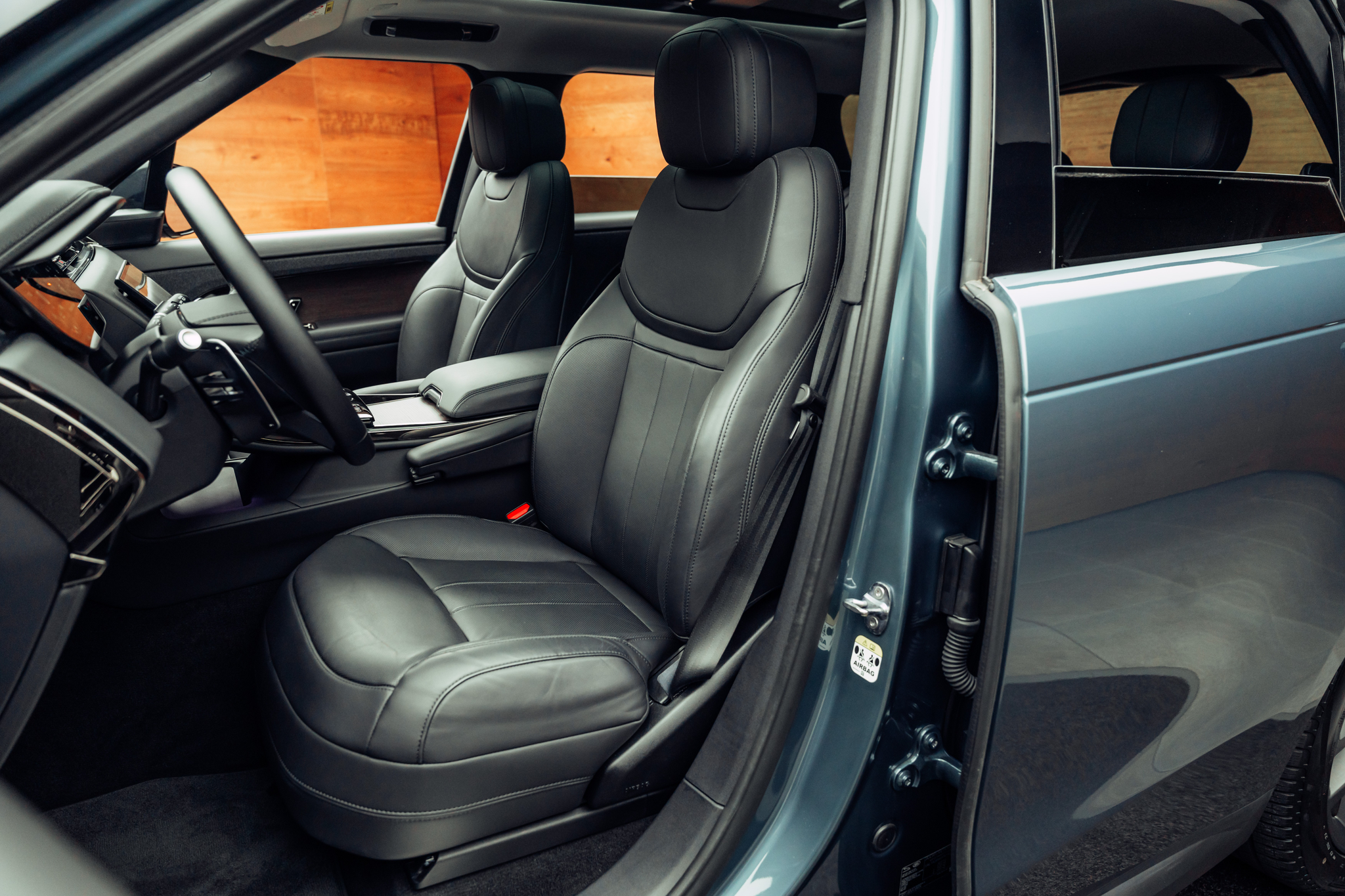 listing desktop thumbnail image 7