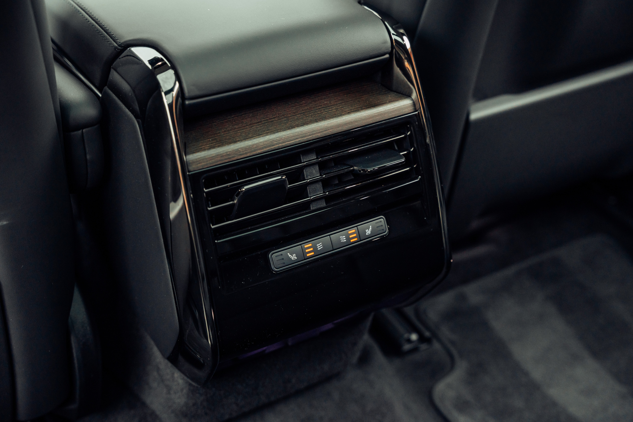 listing desktop thumbnail image 17