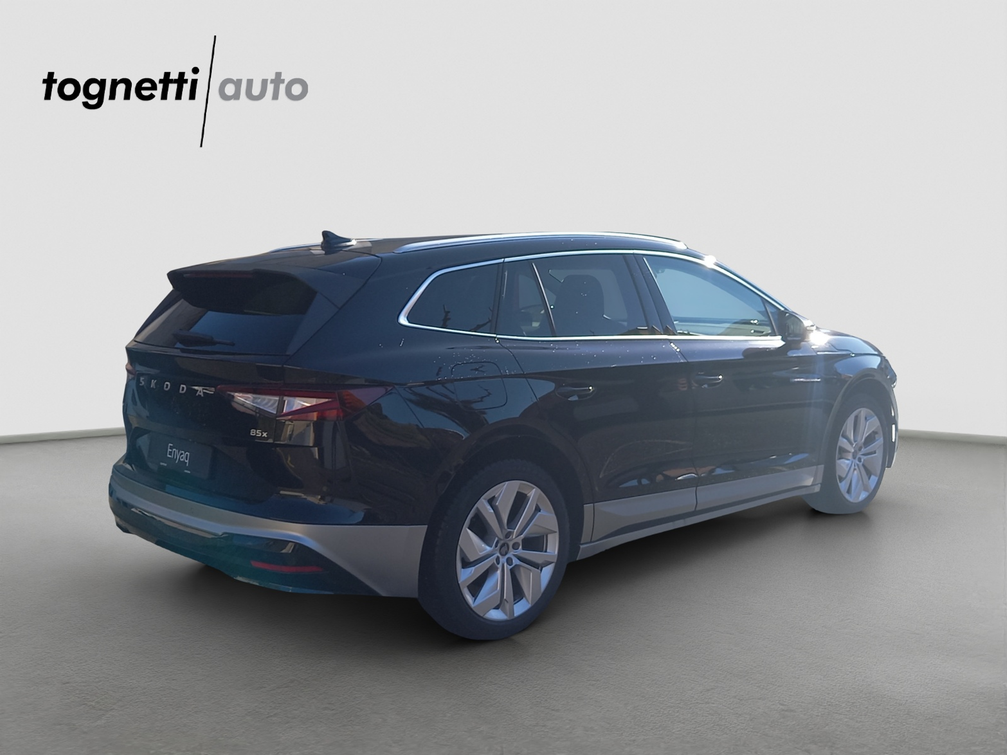 listing desktop thumbnail image 3