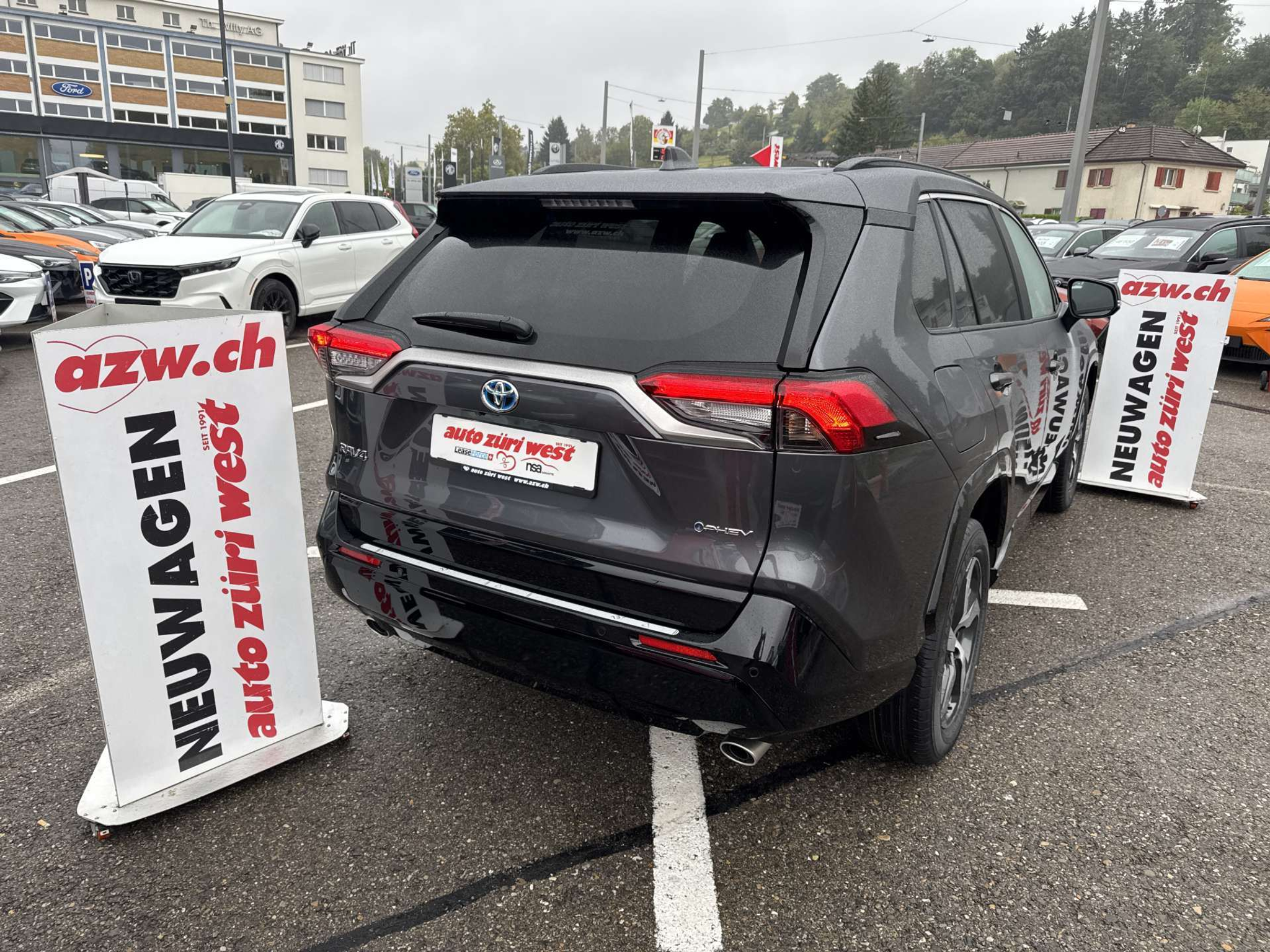 listing desktop thumbnail image 2