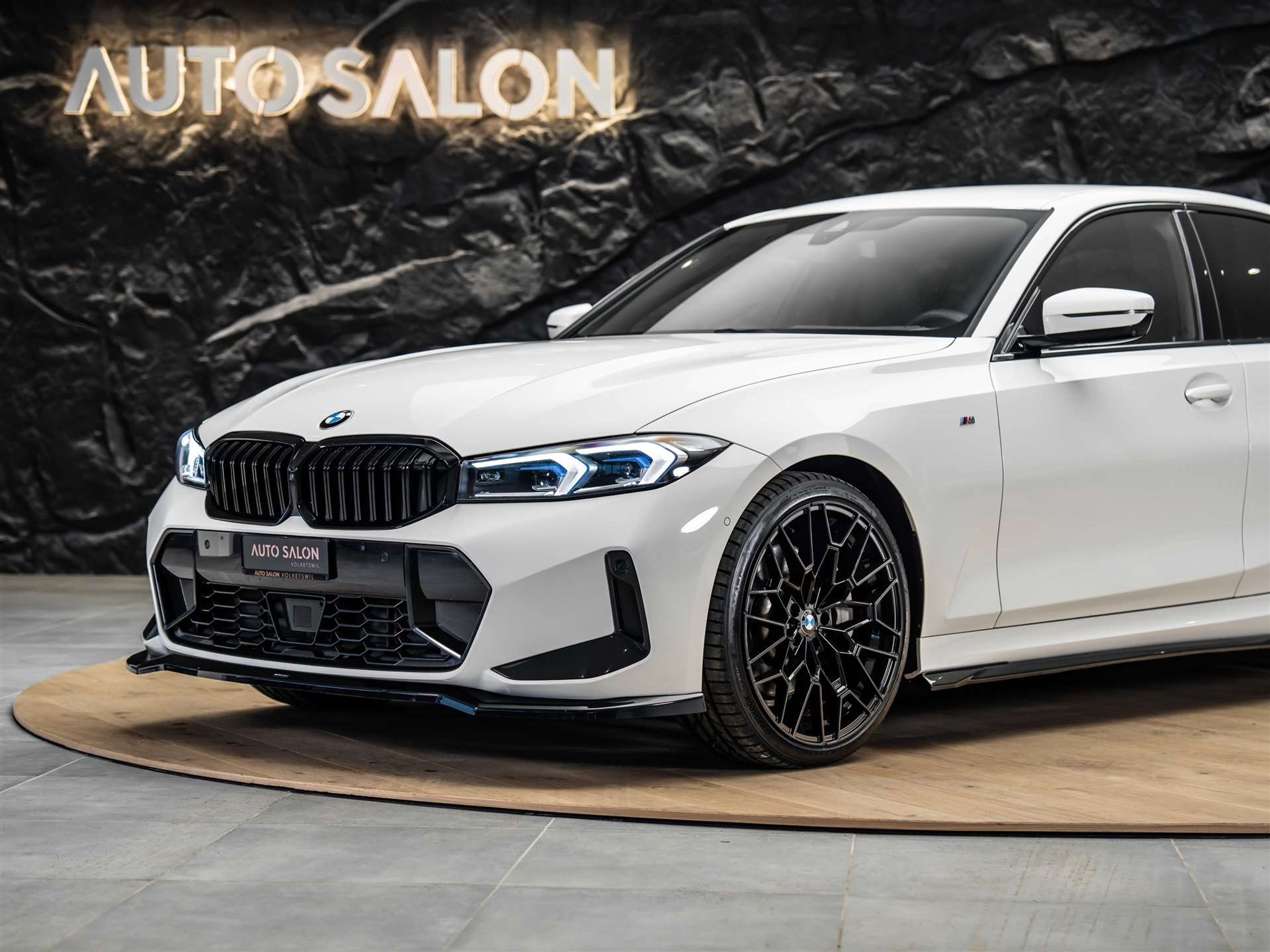 listing desktop thumbnail image 15