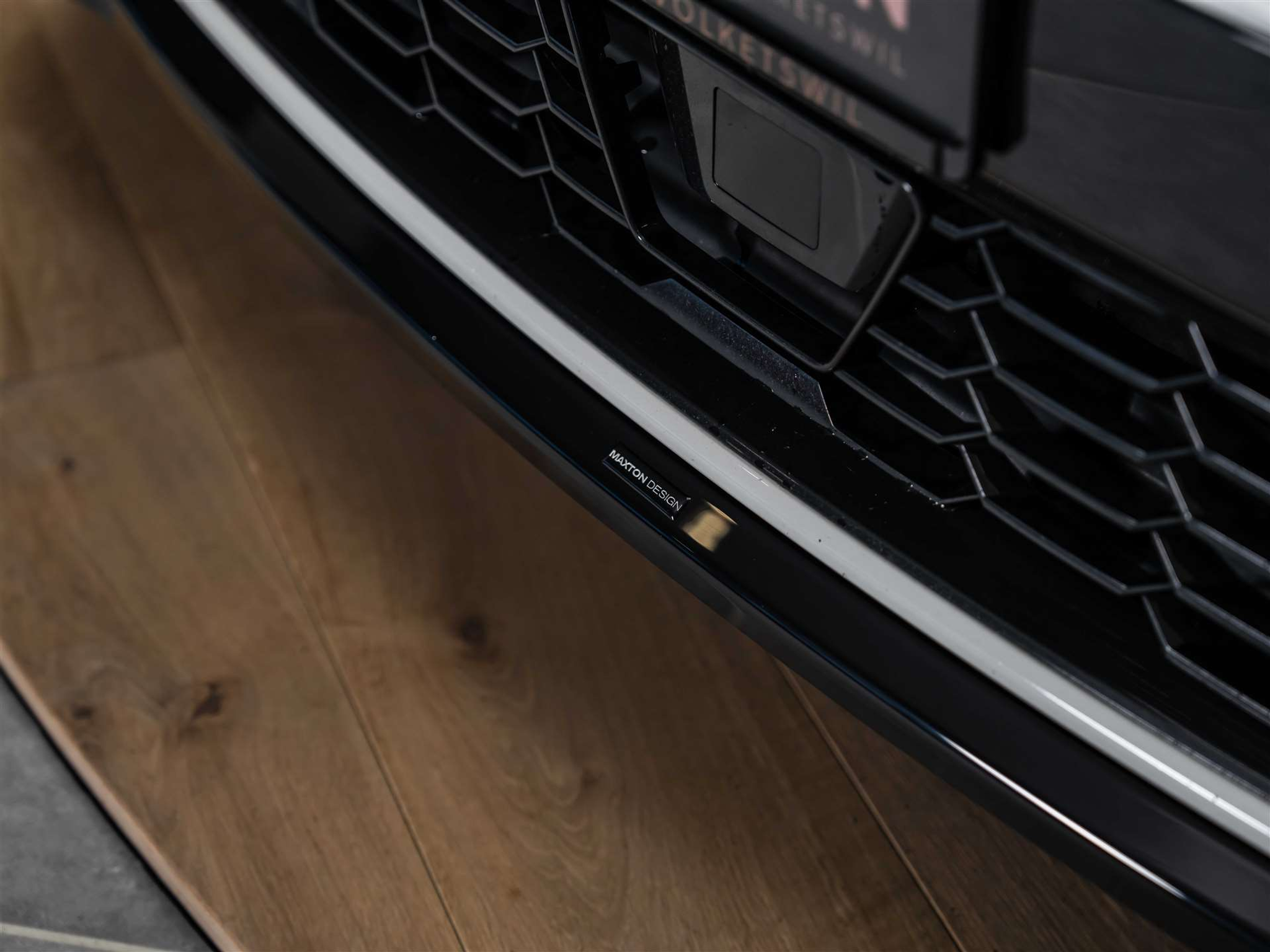 listing desktop thumbnail image 17