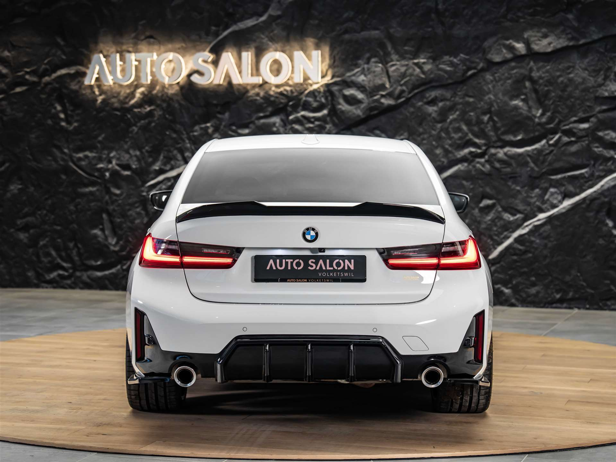 listing desktop thumbnail image 3