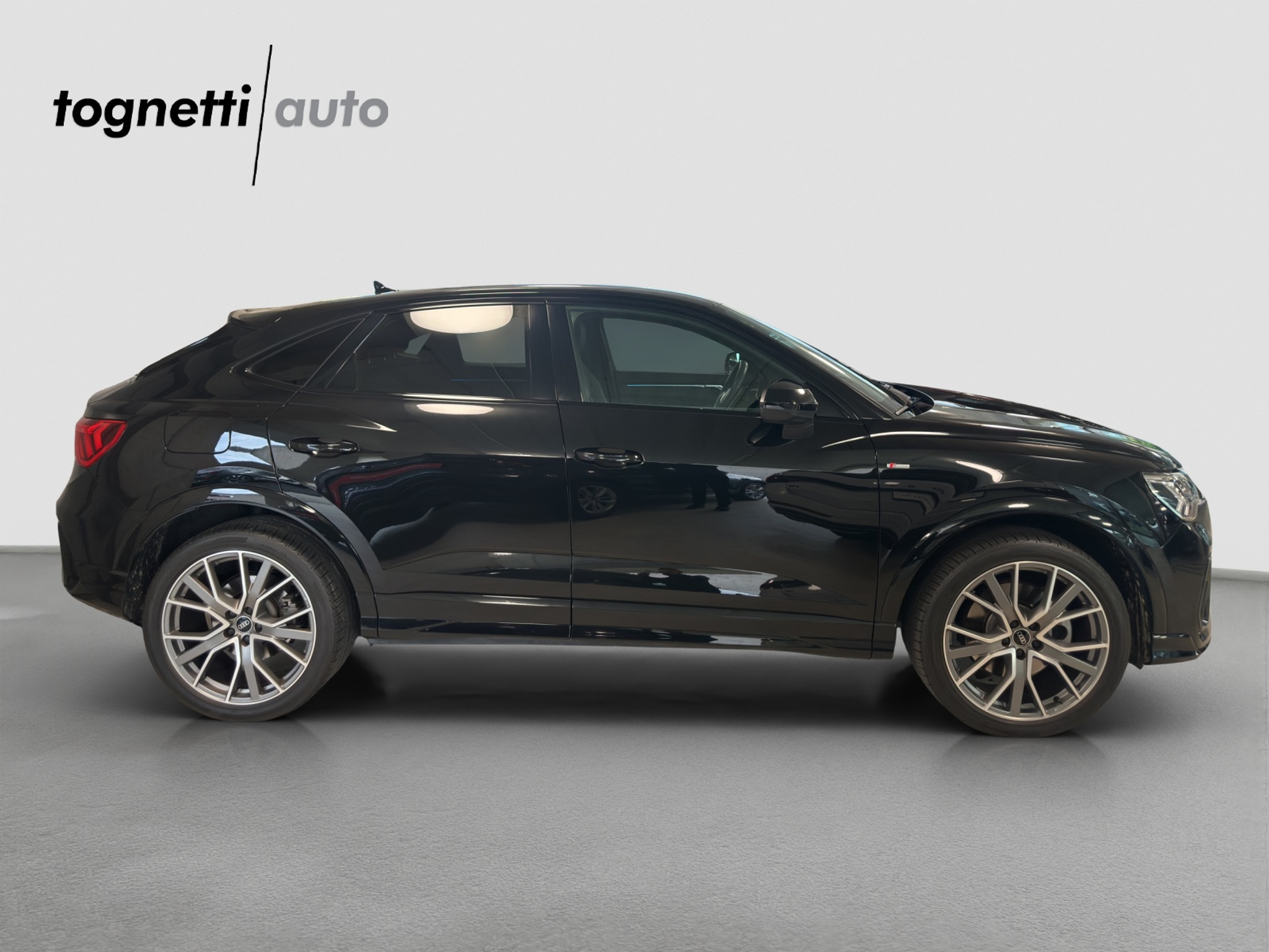 listing desktop thumbnail image 2