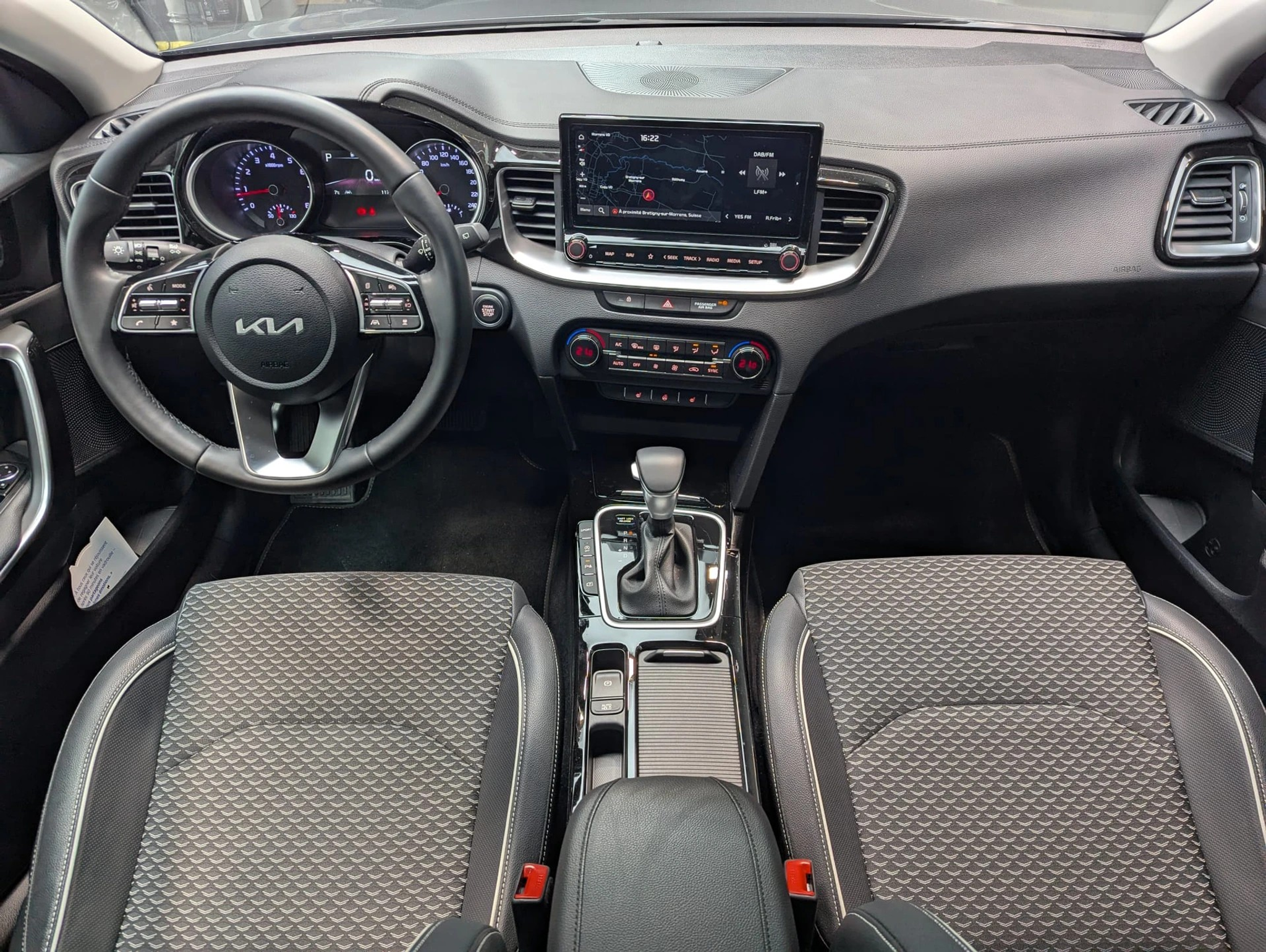 listing desktop thumbnail image 12