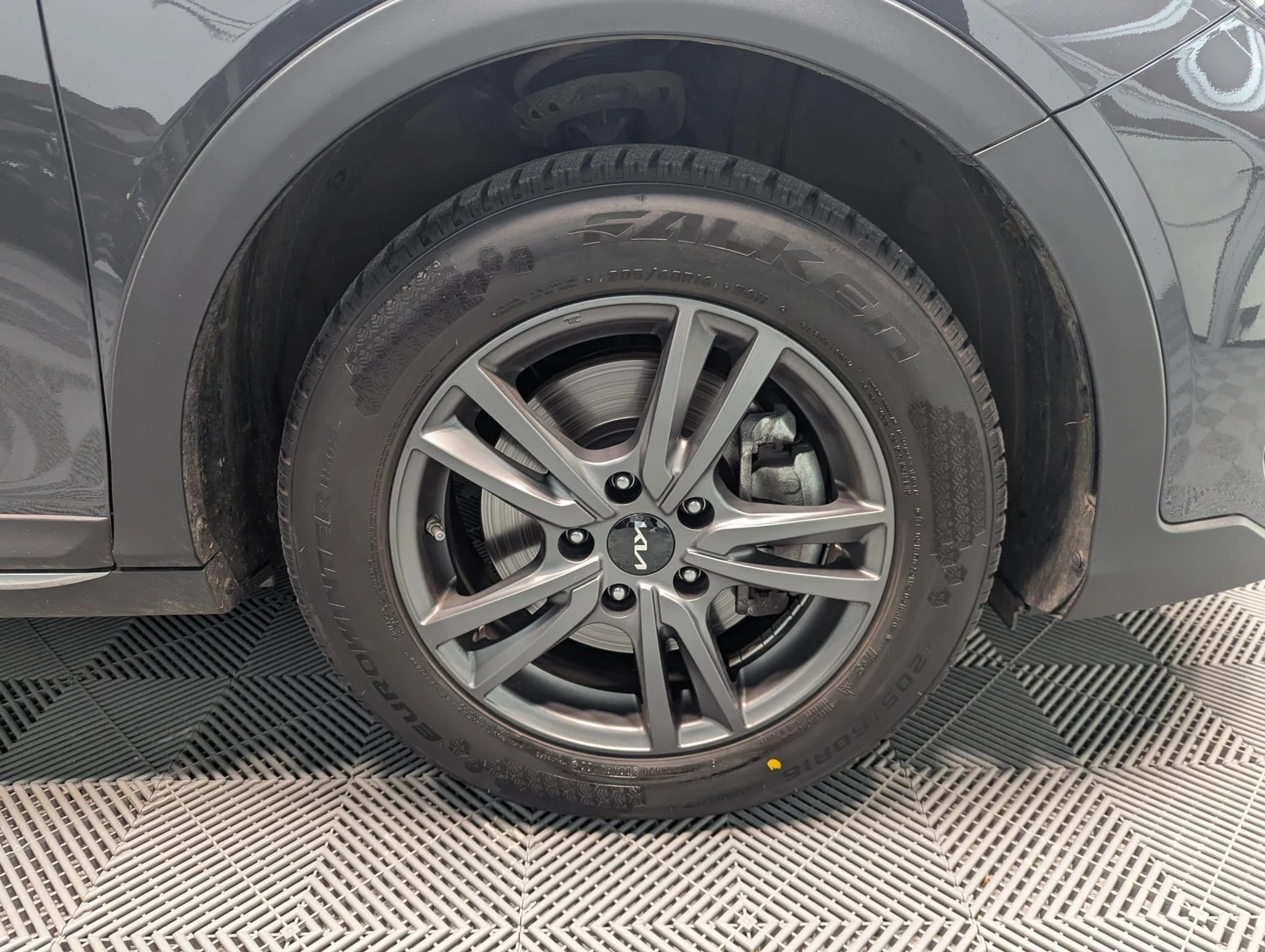 listing desktop thumbnail image 23