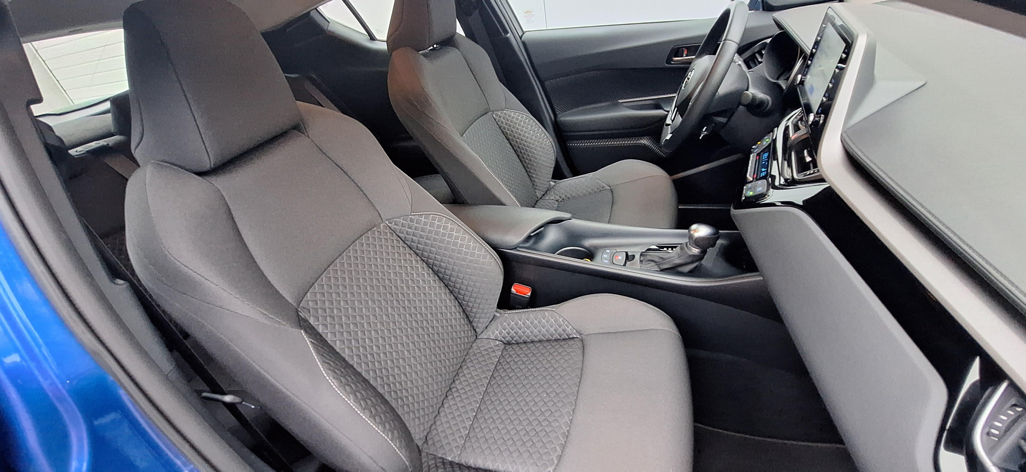 listing desktop thumbnail image 6