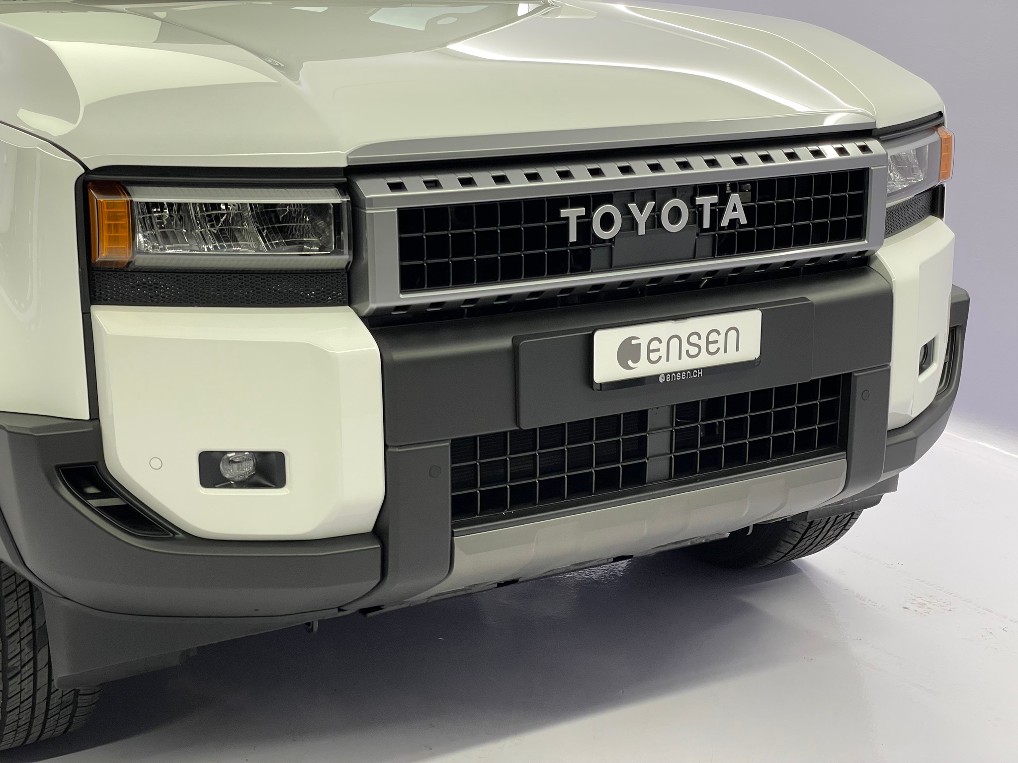 listing desktop thumbnail image 17