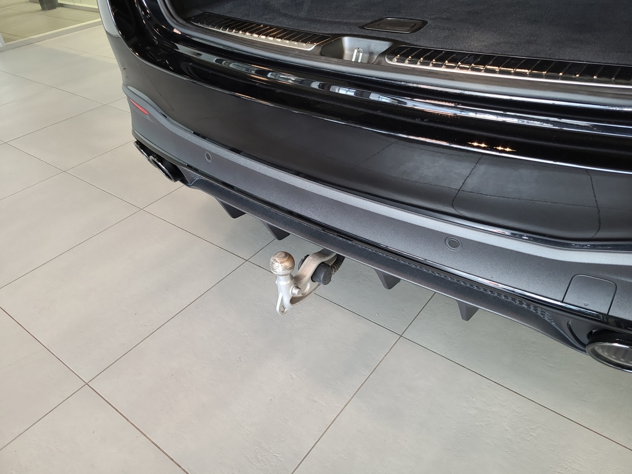 listing desktop thumbnail image 15