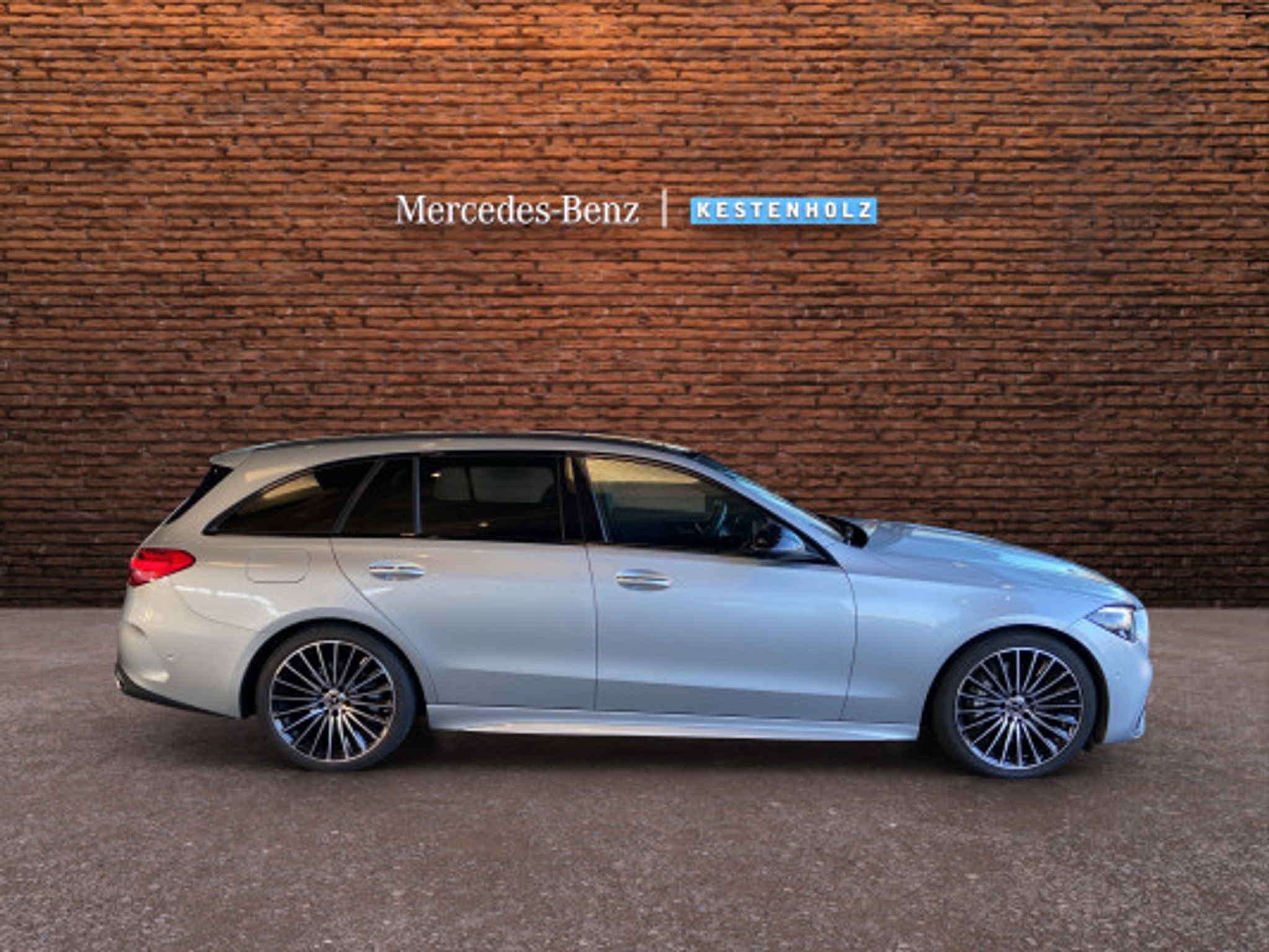 listing desktop thumbnail image 2