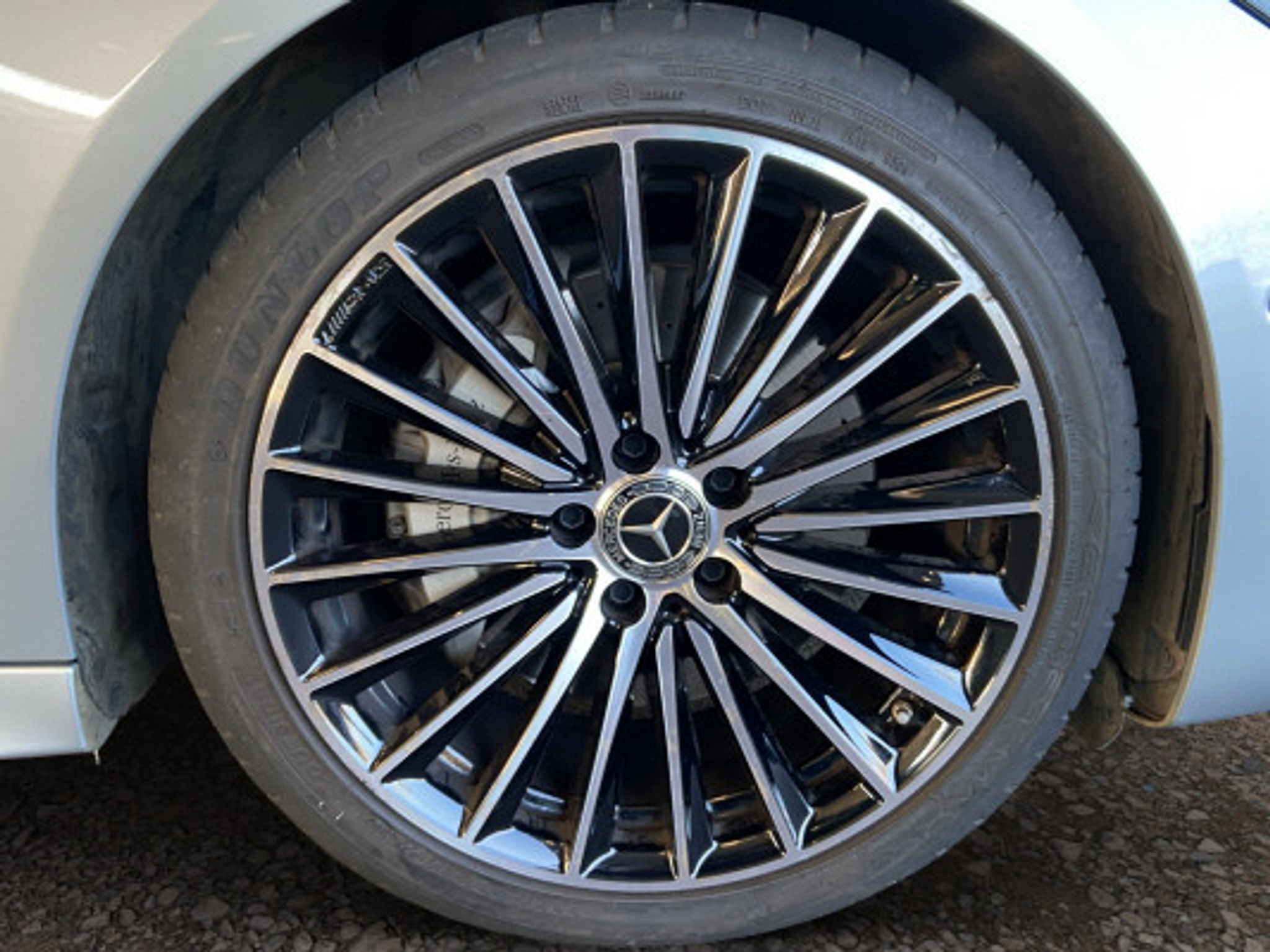 listing desktop thumbnail image 8