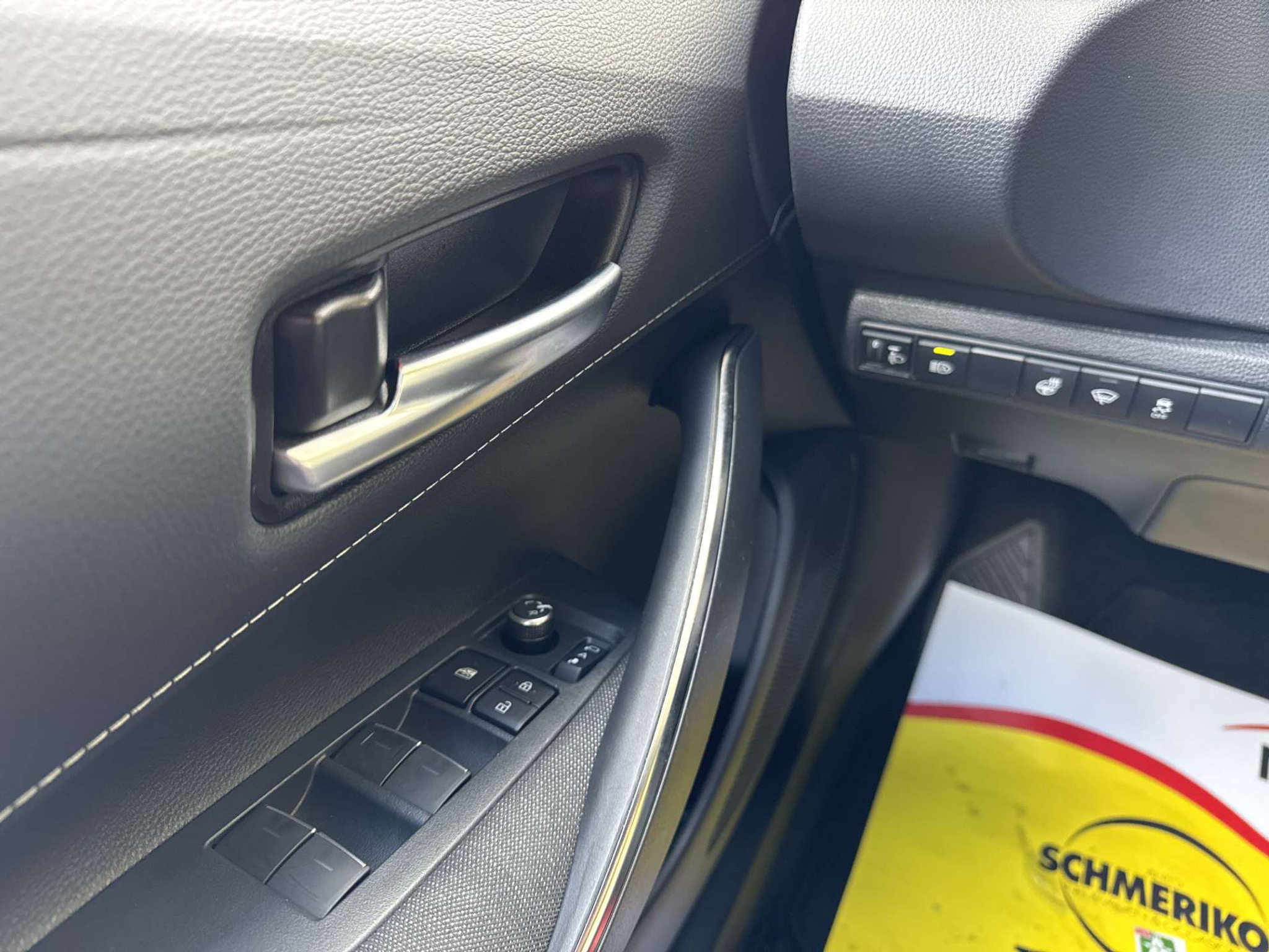 listing desktop thumbnail image 15