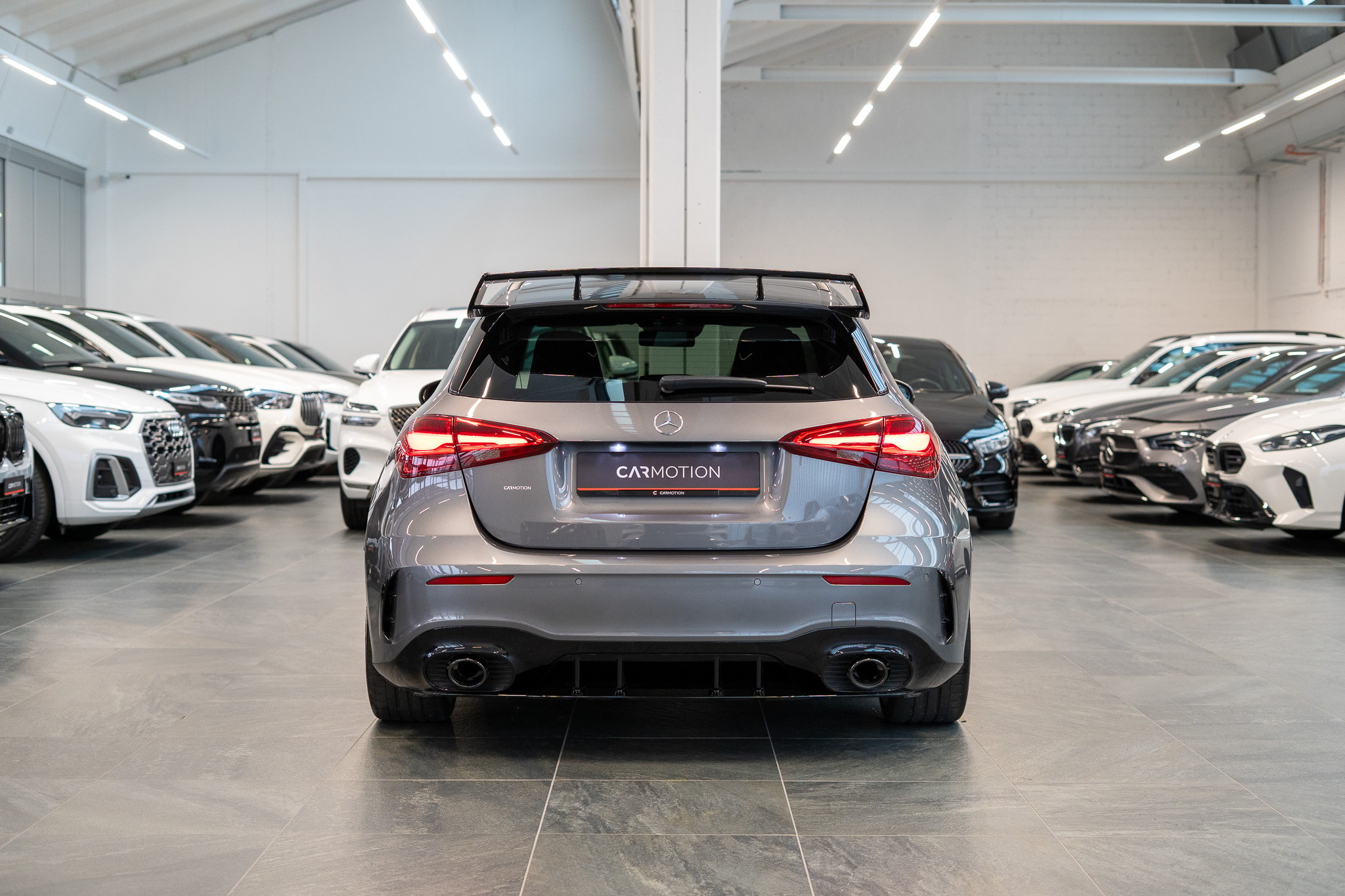 listing desktop thumbnail image 4