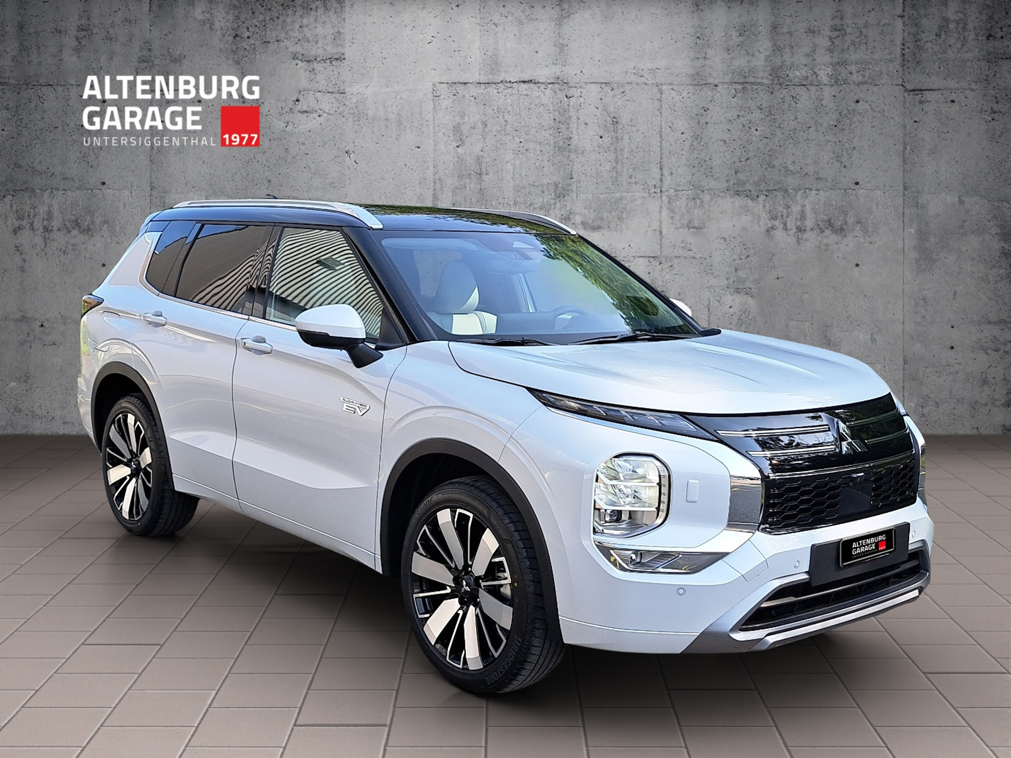 listing desktop thumbnail image 6