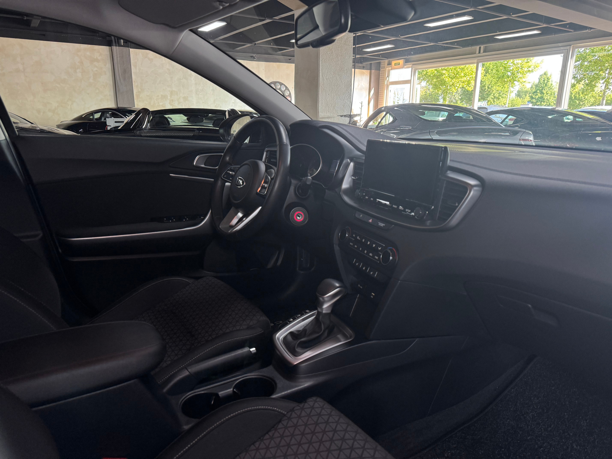 listing desktop thumbnail image 13