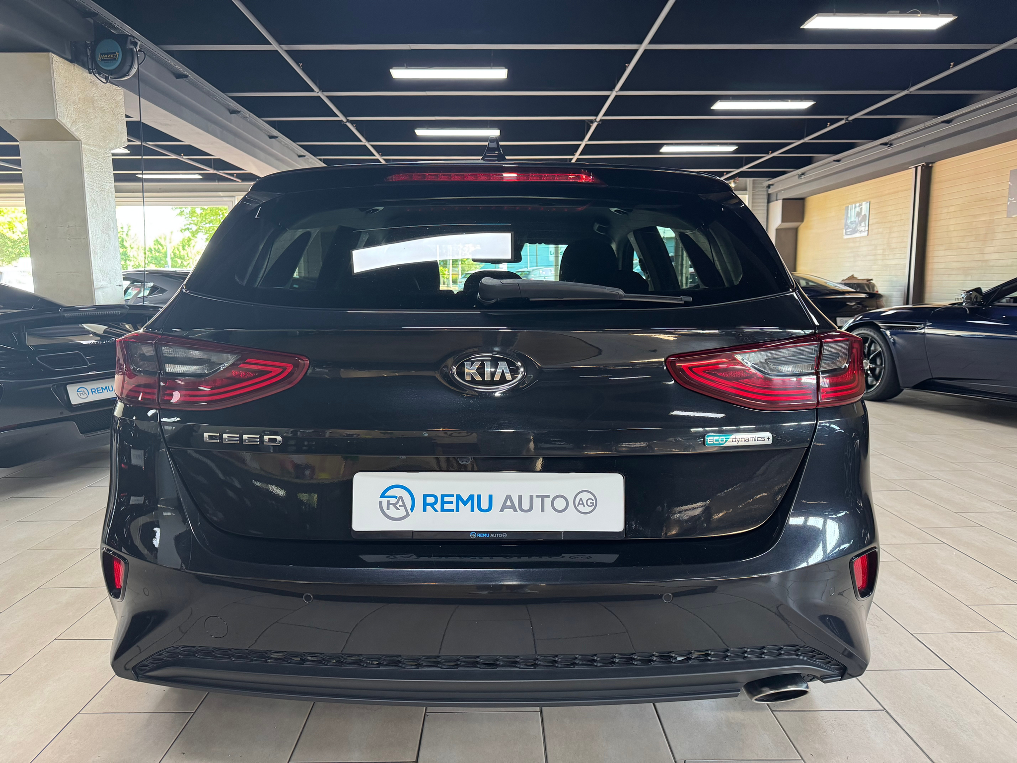 listing desktop thumbnail image 3