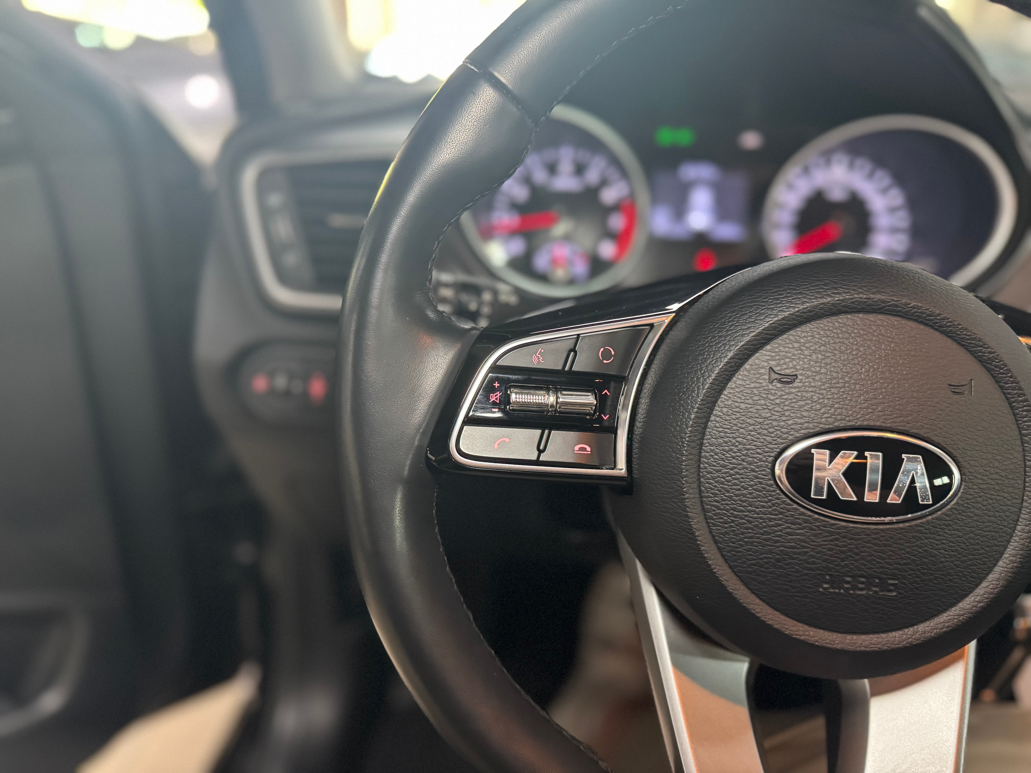 listing desktop thumbnail image 23